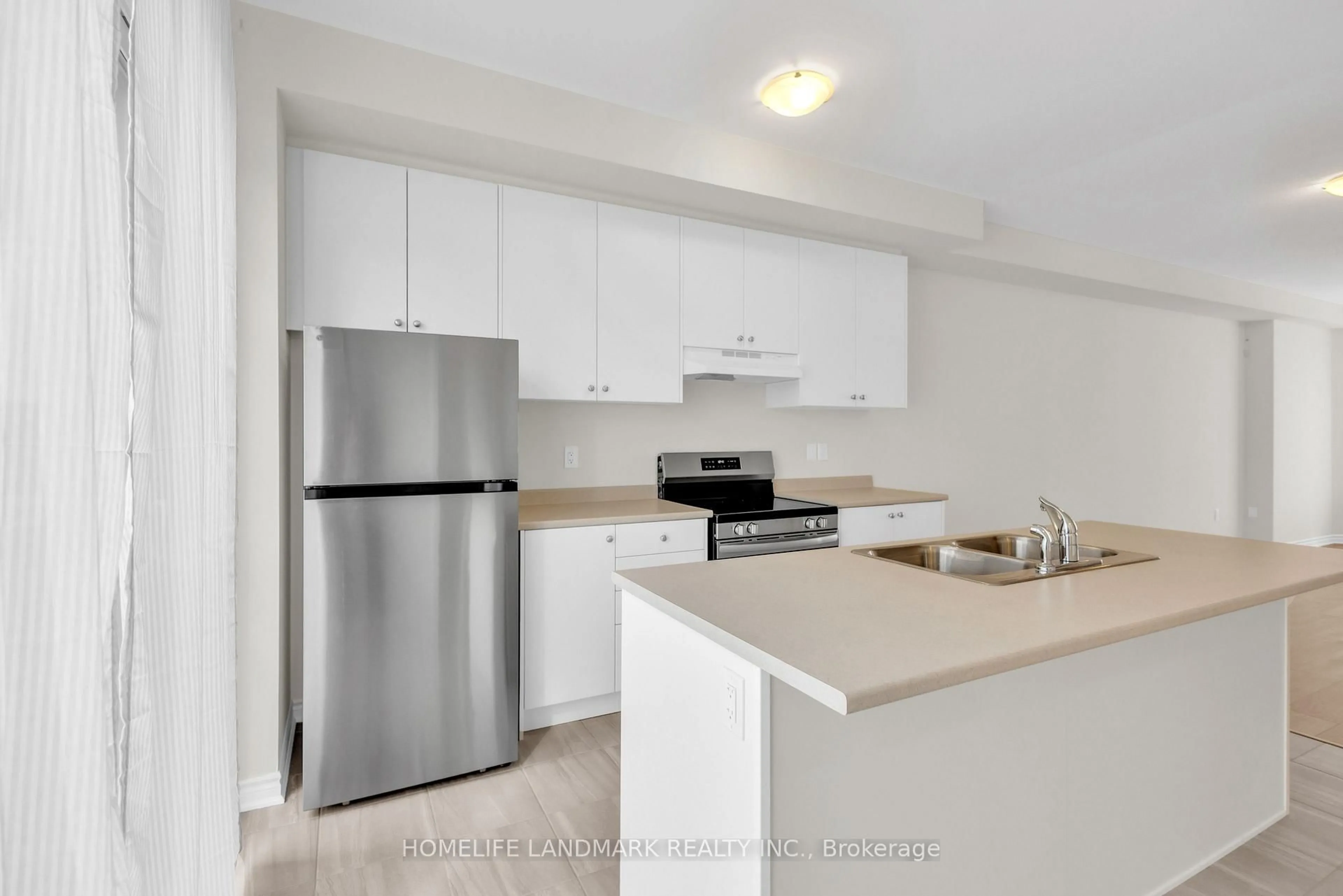 Standard kitchen, unknown for 20 Lana Circ, Wasaga Beach Ontario L9Z 0L2