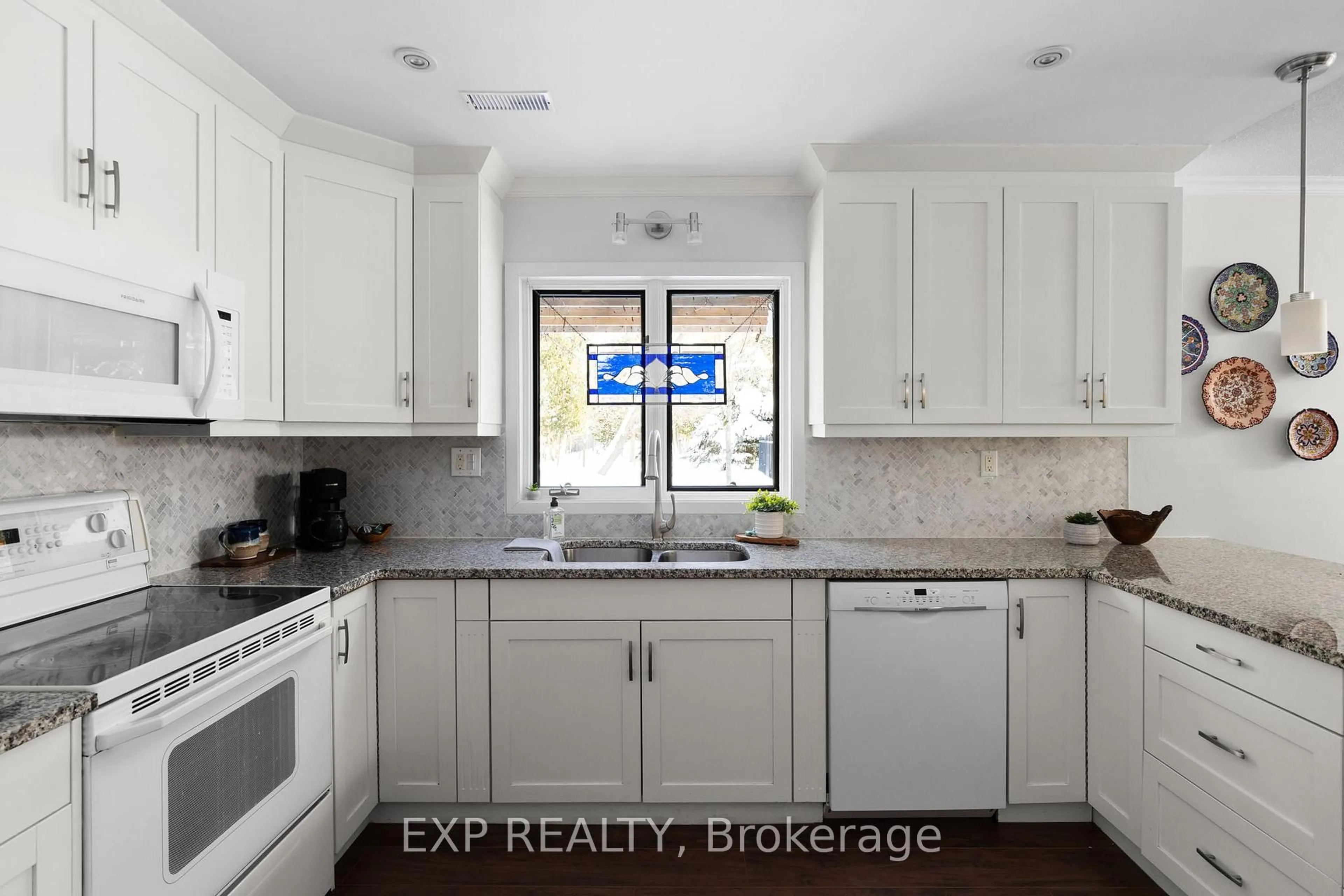 Unknown for 381 Cox Mill Rd, Barrie Ontario L4N 7S8
