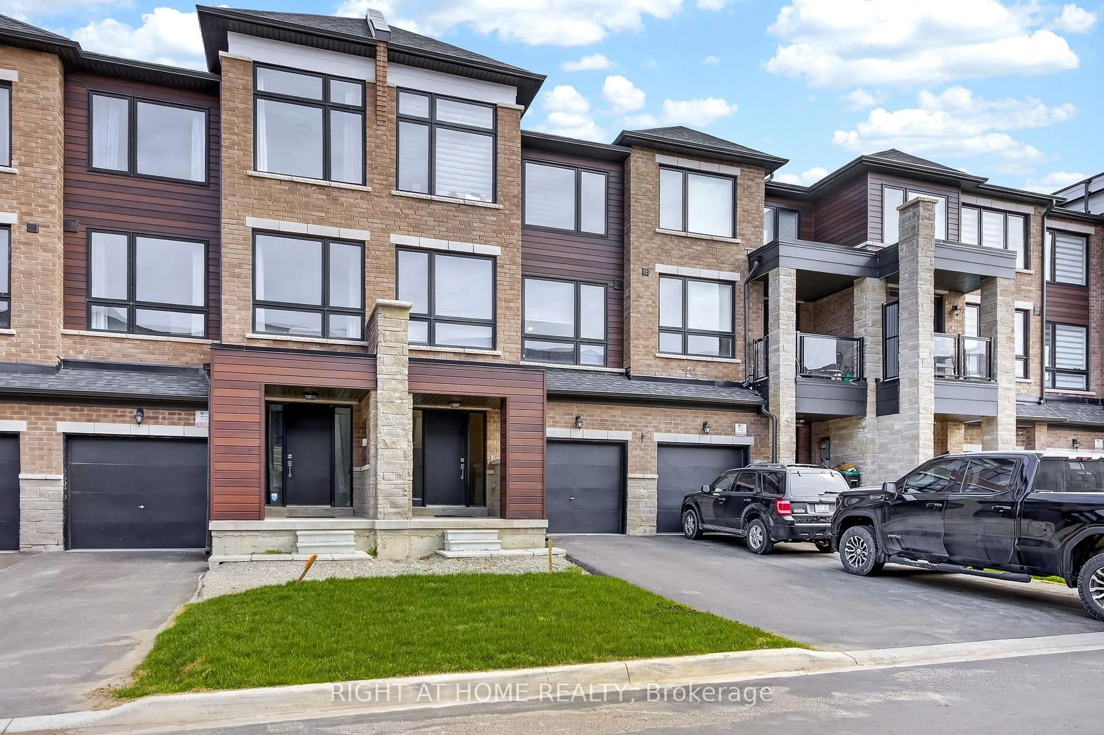 Home with brick exterior material, street for 132 Blue Forest Cres, Barrie Ontario L4M 7J6