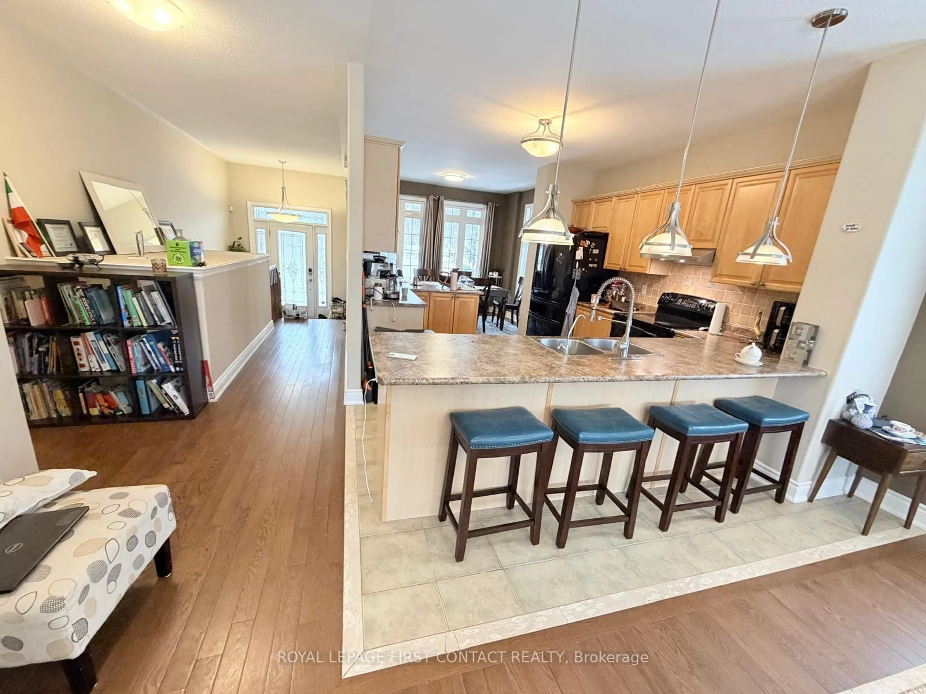 Open concept kitchen, unknown for 1 MASTERS Lane, Wasaga Beach Ontario L9Z 1S9