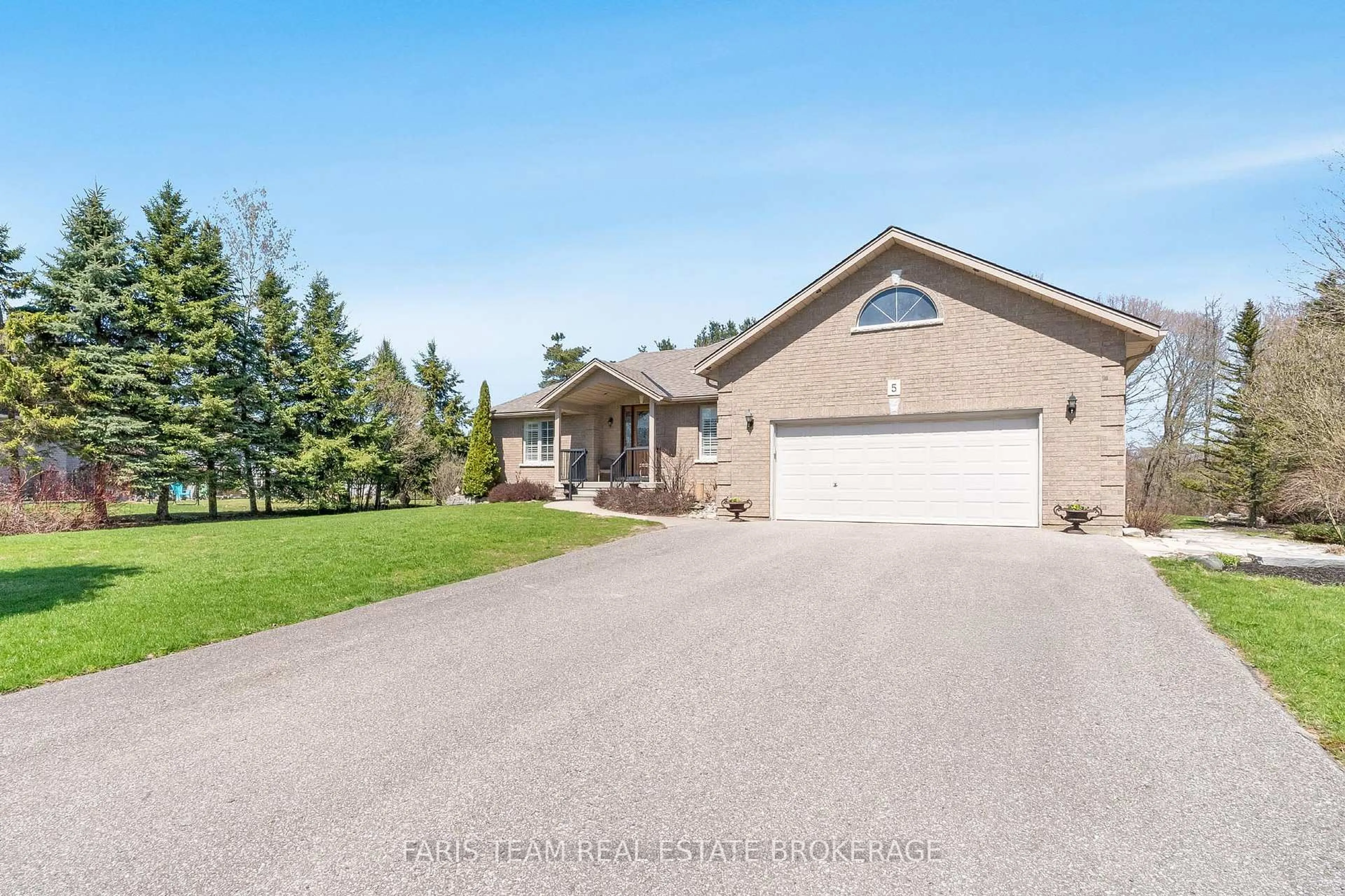 Unknown for 5 Blake Crt, Wasaga Beach Ontario L9Z 1R8