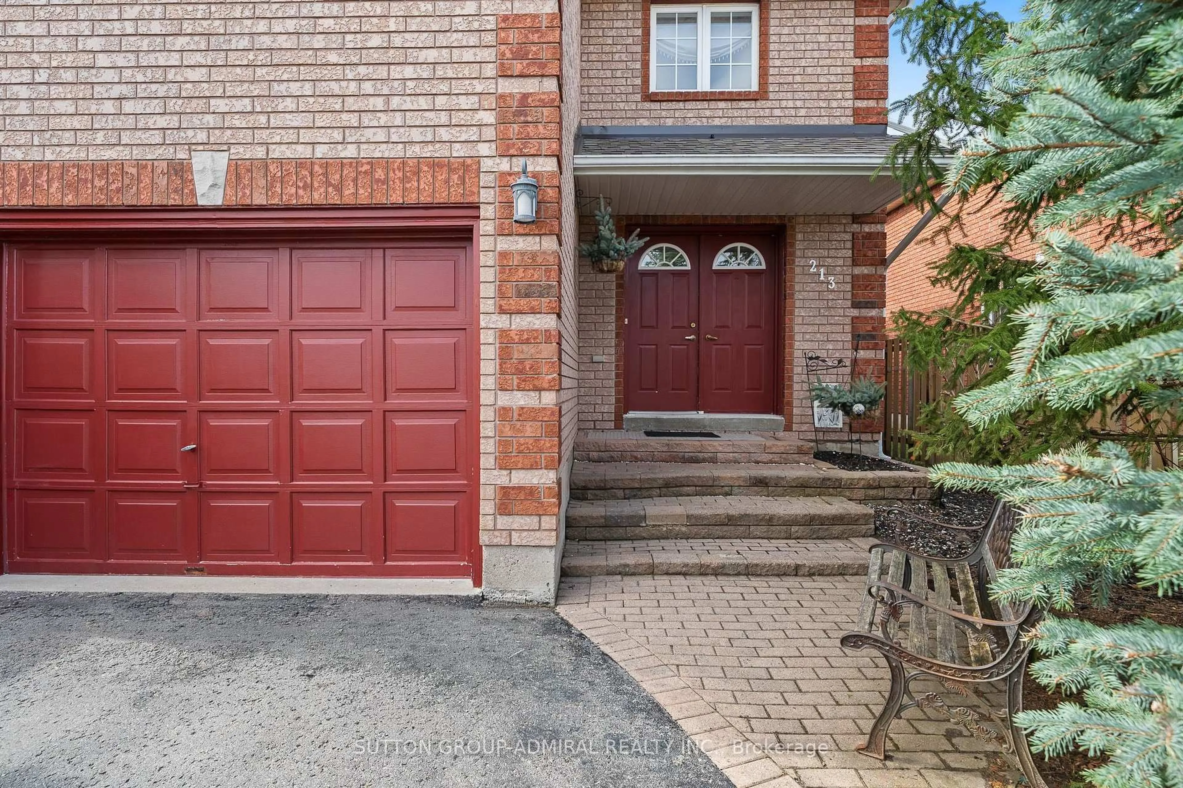 Home with brick exterior material, street for 213 Tunbridge Rd, Barrie Ontario L4M 6R6