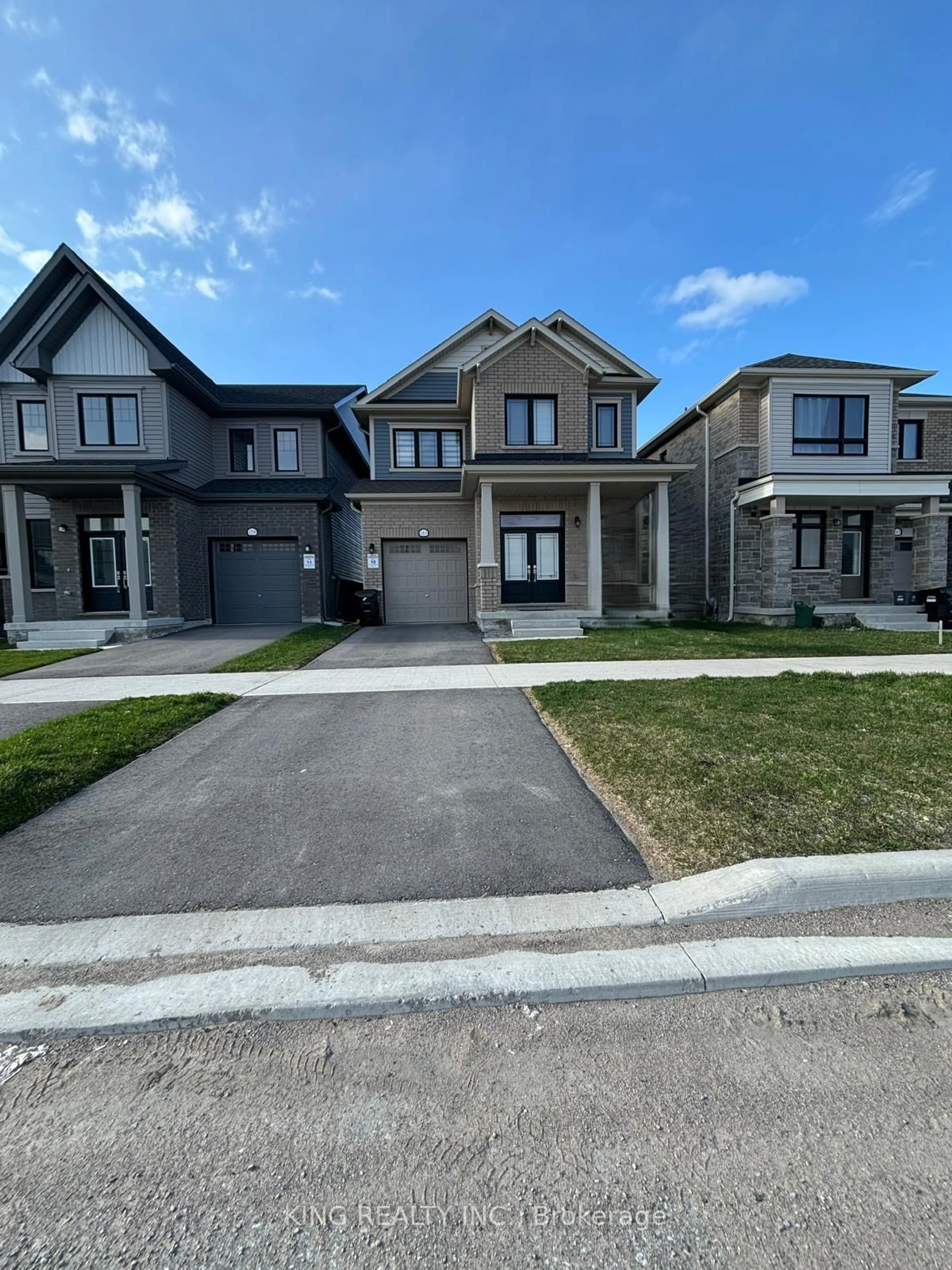 A pic from outside/outdoor area/front of a property/back of a property/a pic from drone, street for 161 Fenchurch Manr, Barrie Ontario L9J 0W9