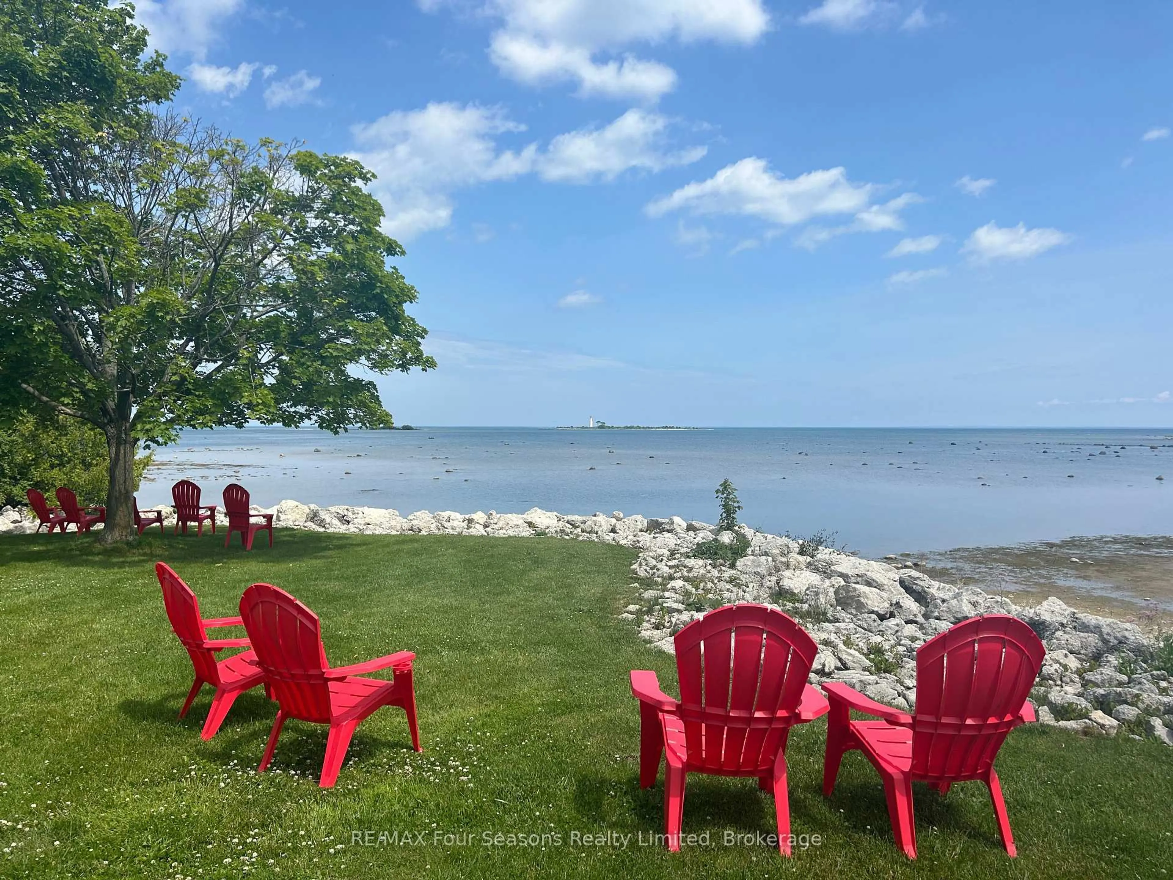 Patio, water/lake/river/ocean view for 25 Starboard Rd #25, Collingwood Ontario L9Y 5C8