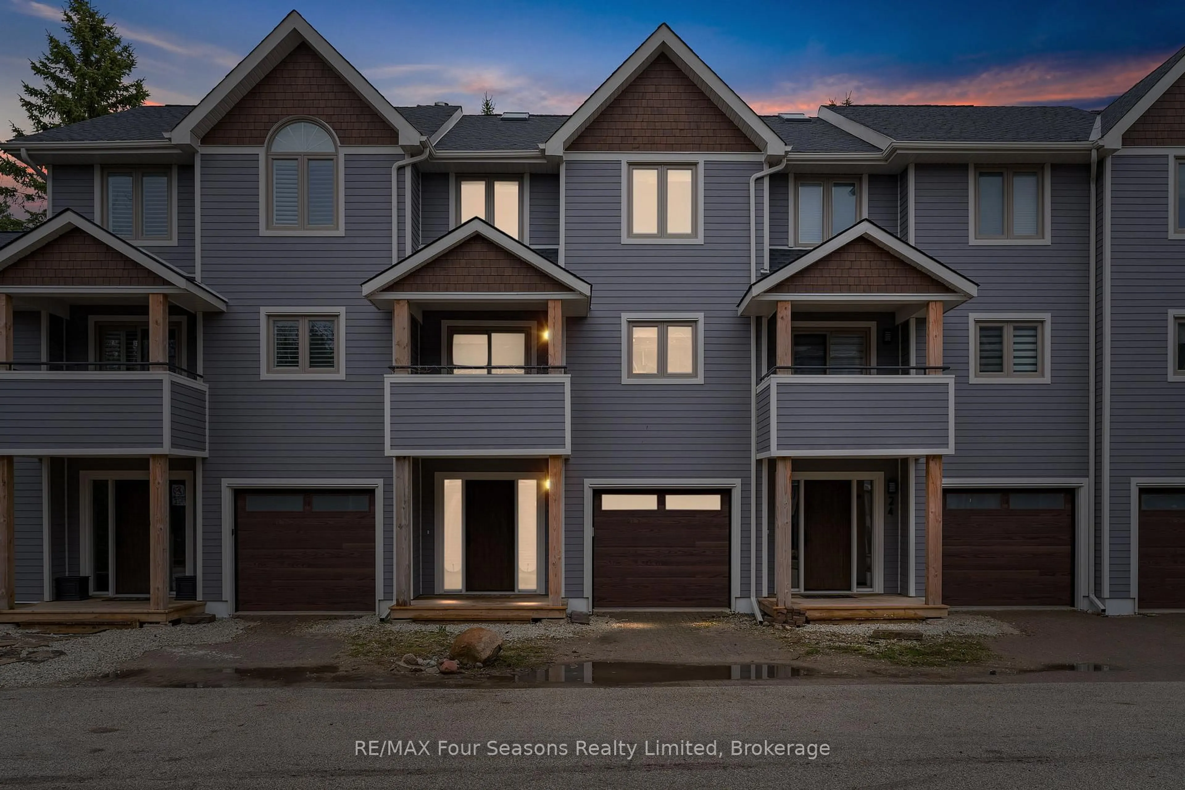 Unknown for 25 Starboard Rd #25, Collingwood Ontario L9Y 5C8