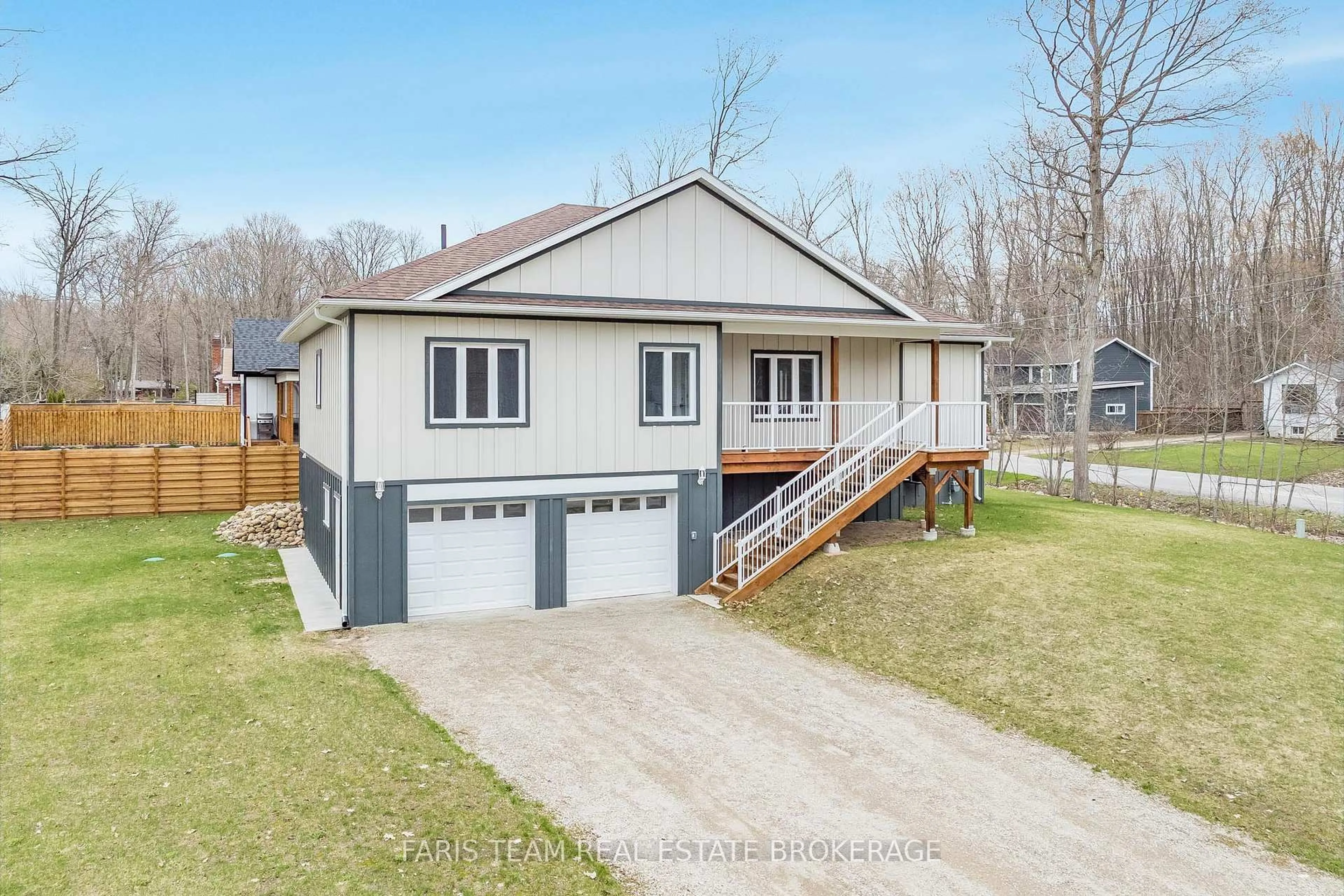 A pic from outside/outdoor area/front of a property/back of a property/a pic from drone, street for 50 Breithaupt Cres, Tiny Ontario L9M 0B2
