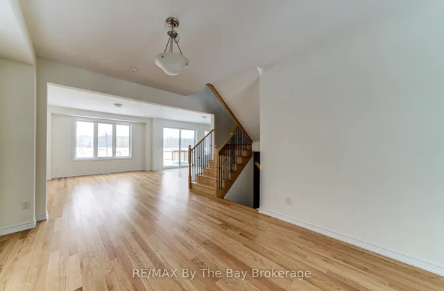 61 Rosanne Circ, Wasaga Beach 5