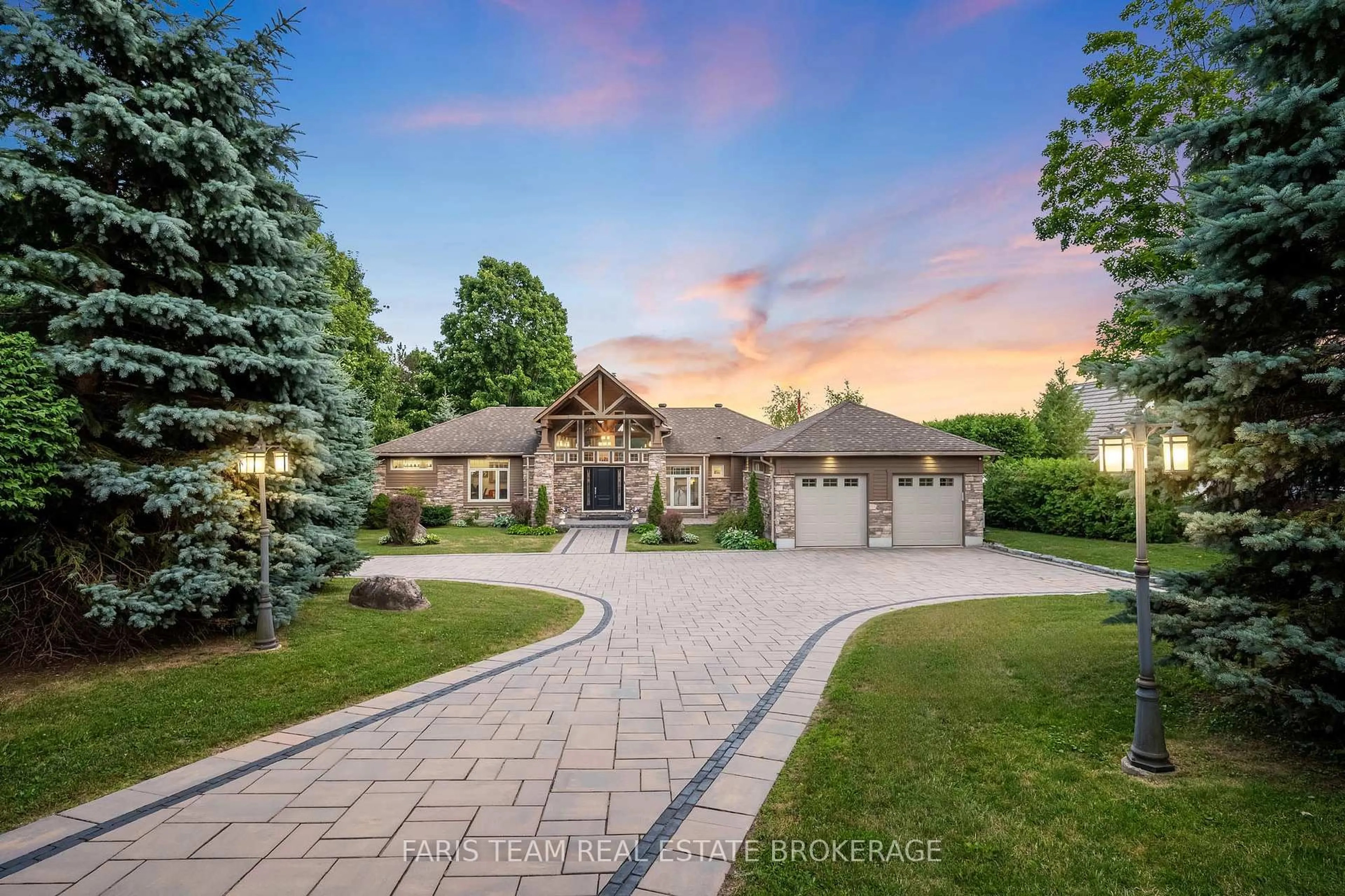A pic from outside/outdoor area/front of a property/back of a property/a pic from drone, street for 219 Champlain Rd, Penetanguishene Ontario L9M 1S2