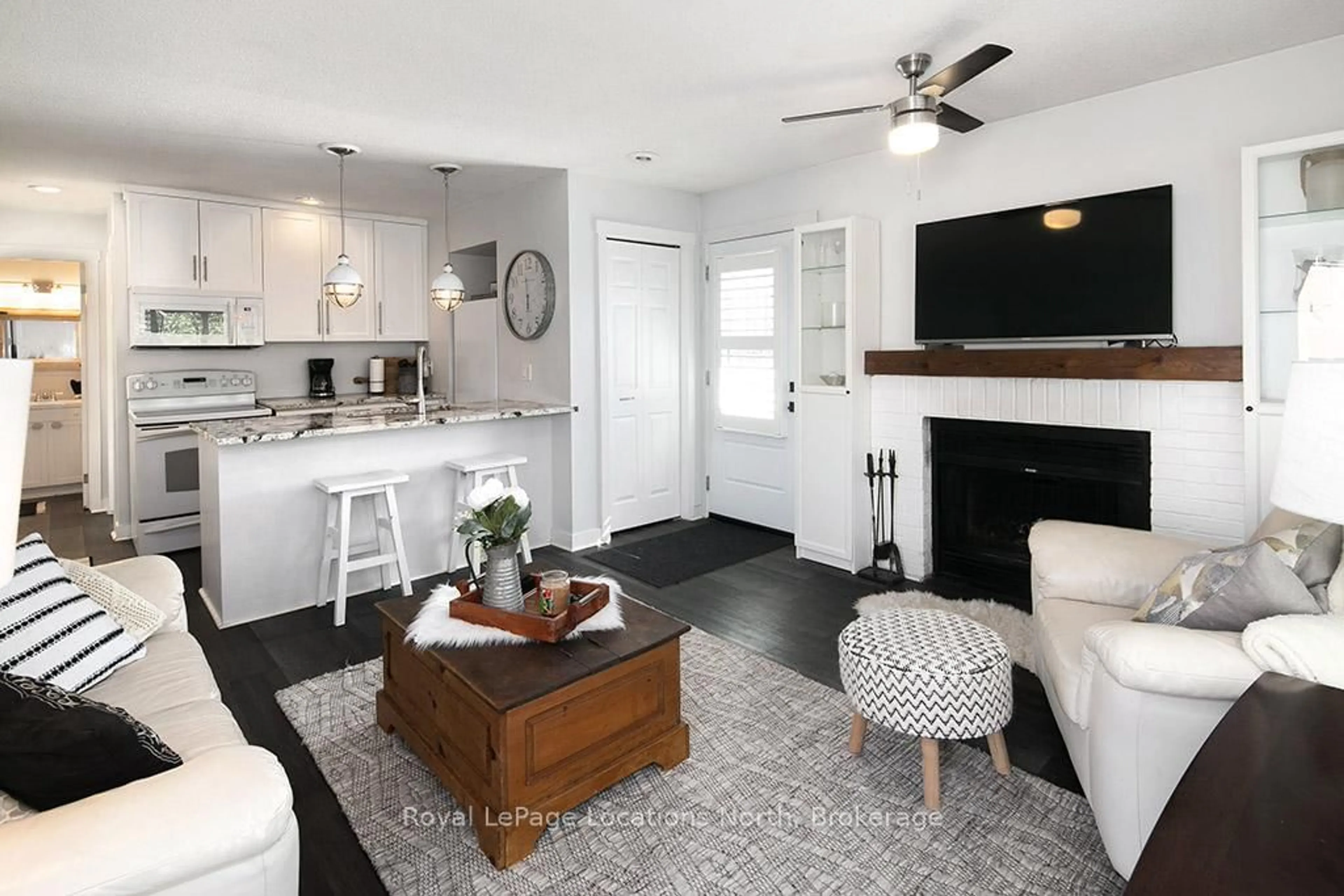 Open concept kitchen, unknown for 27 DAWSON Dr #141, Collingwood Ontario L9Y 5B4