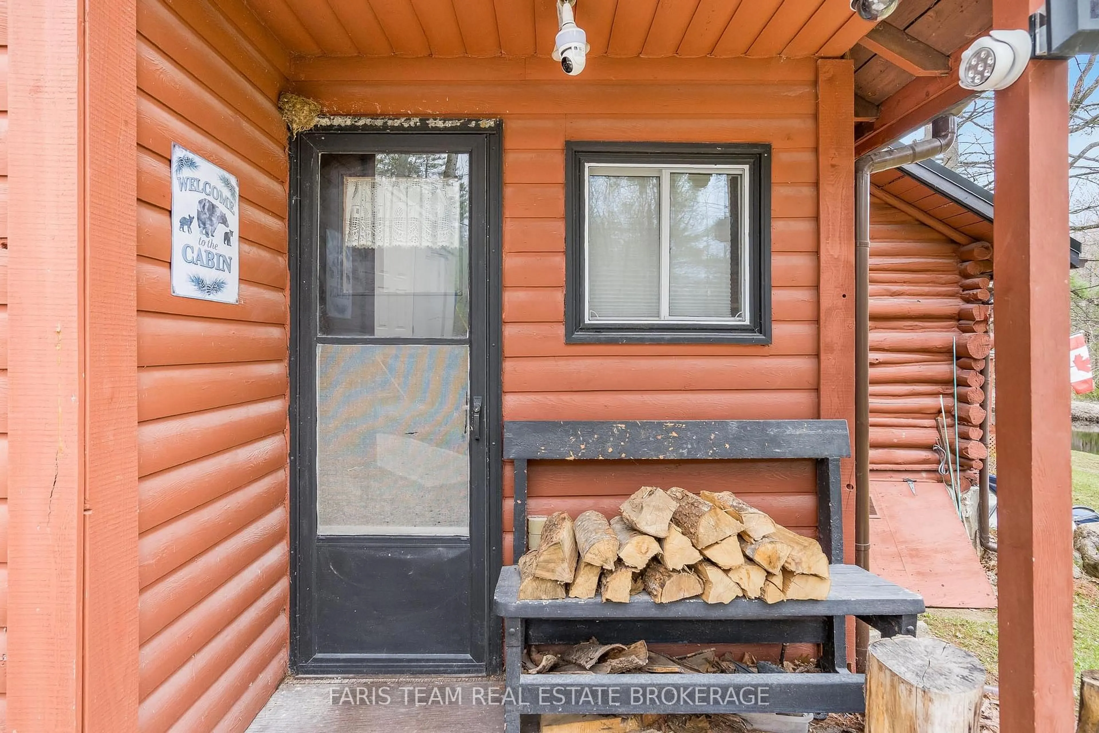 Indoor entryway for 42 Black River Rd, Kawartha Lakes Ontario L0K 2B0