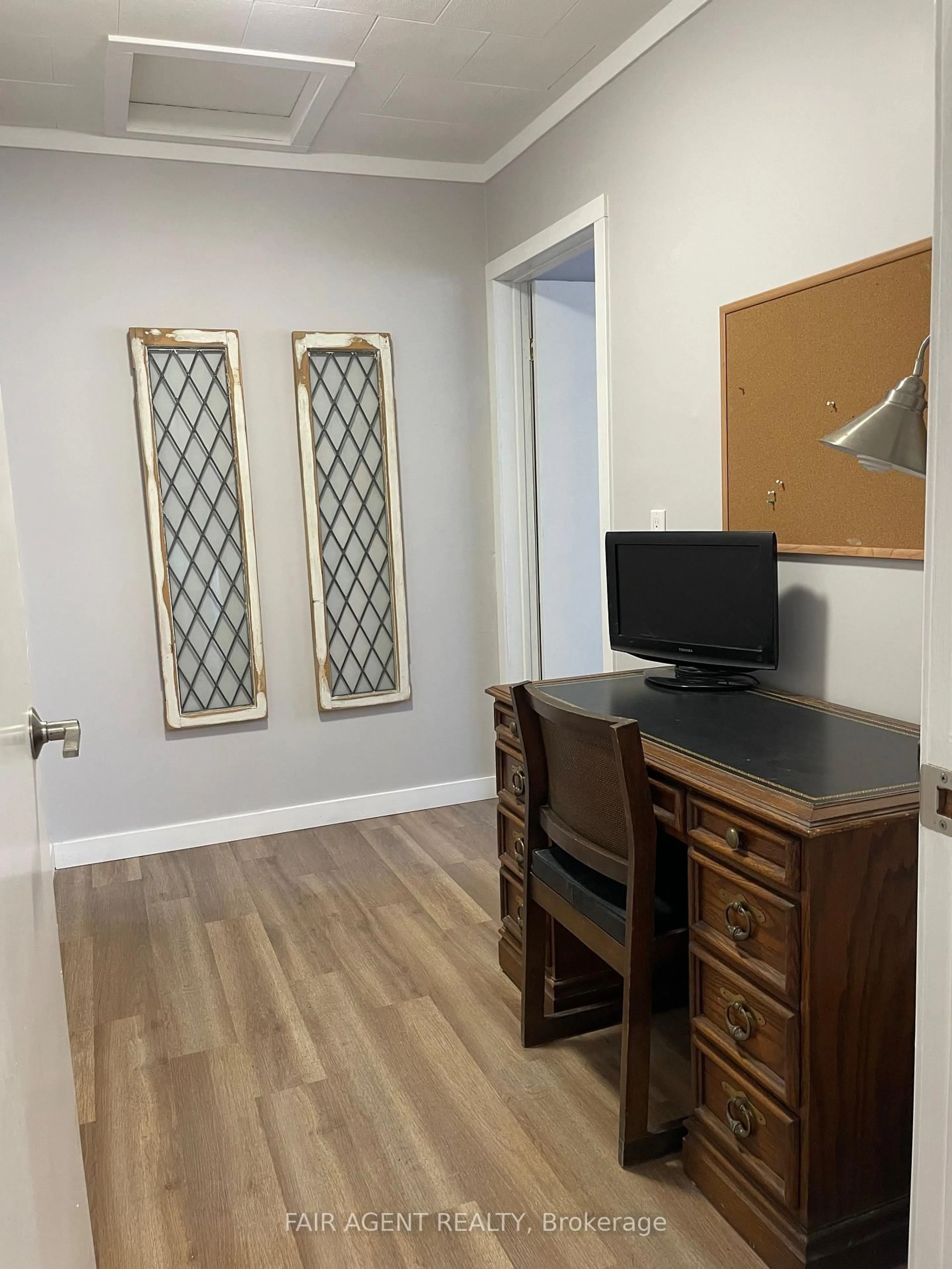 A pic of a room for 7672 DONER Dr, Ramara Ontario L0K 2B0