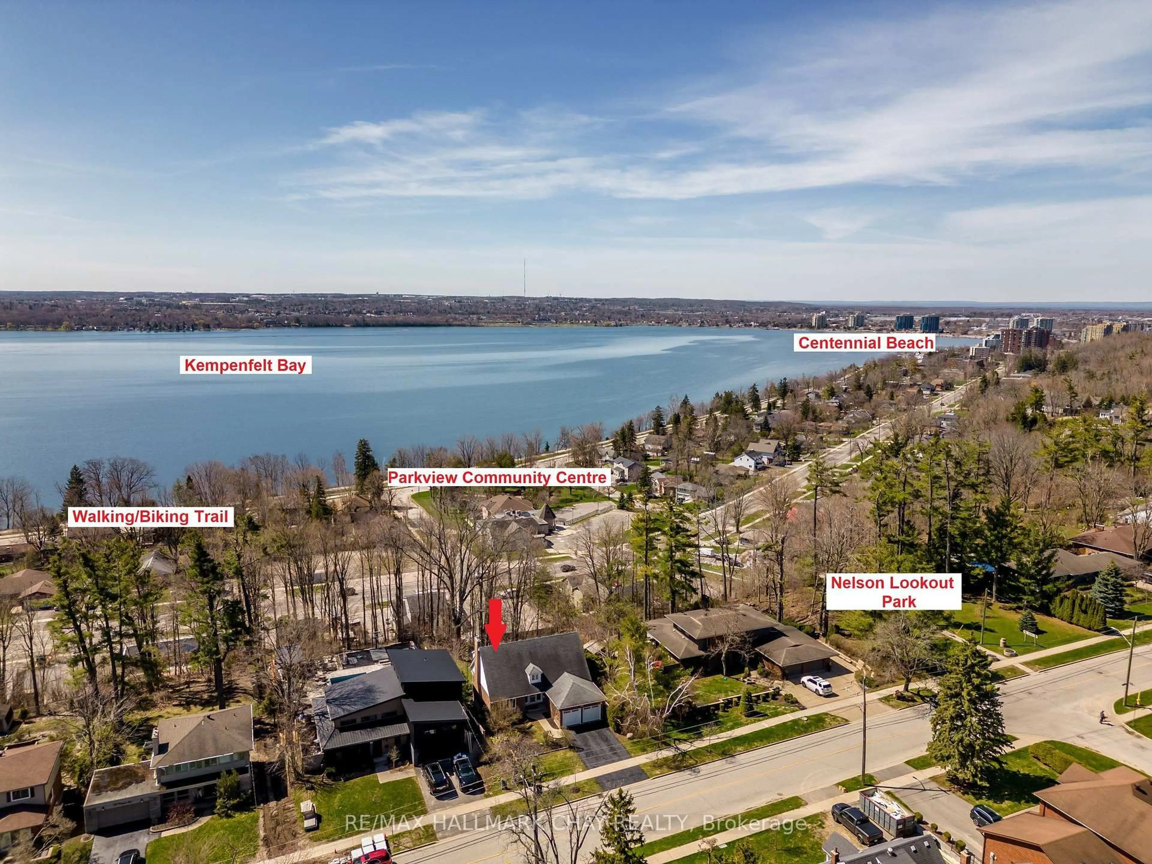 A pic from outside/outdoor area/front of a property/back of a property/a pic from drone, water/lake/river/ocean view for 365 Codrington St, Barrie Ontario L4M 1S9