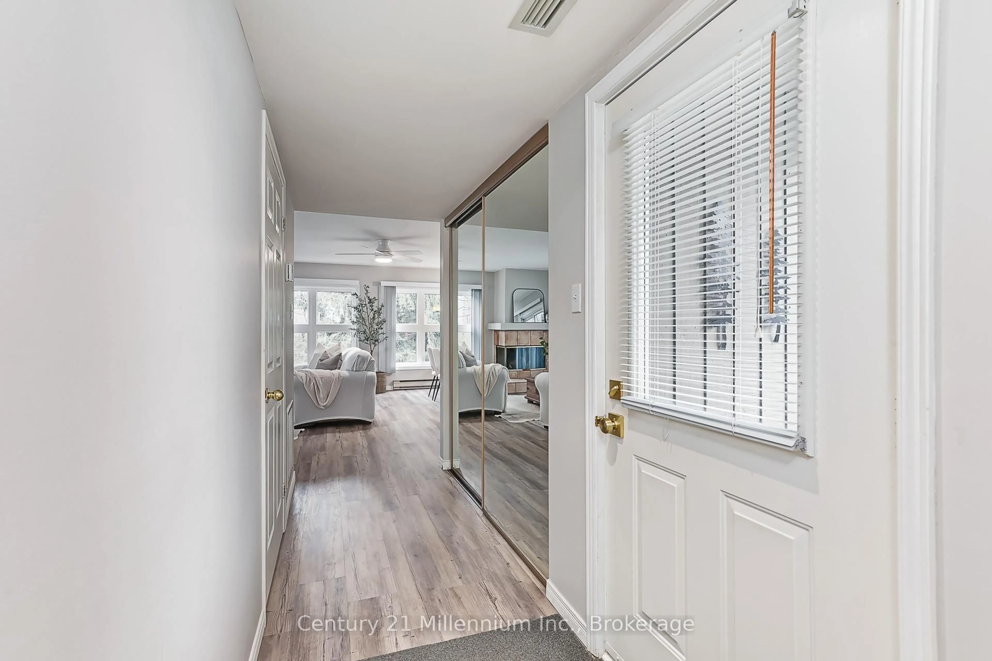 Indoor entryway for 409 Mariners Way, Collingwood Ontario L9Y 5C7