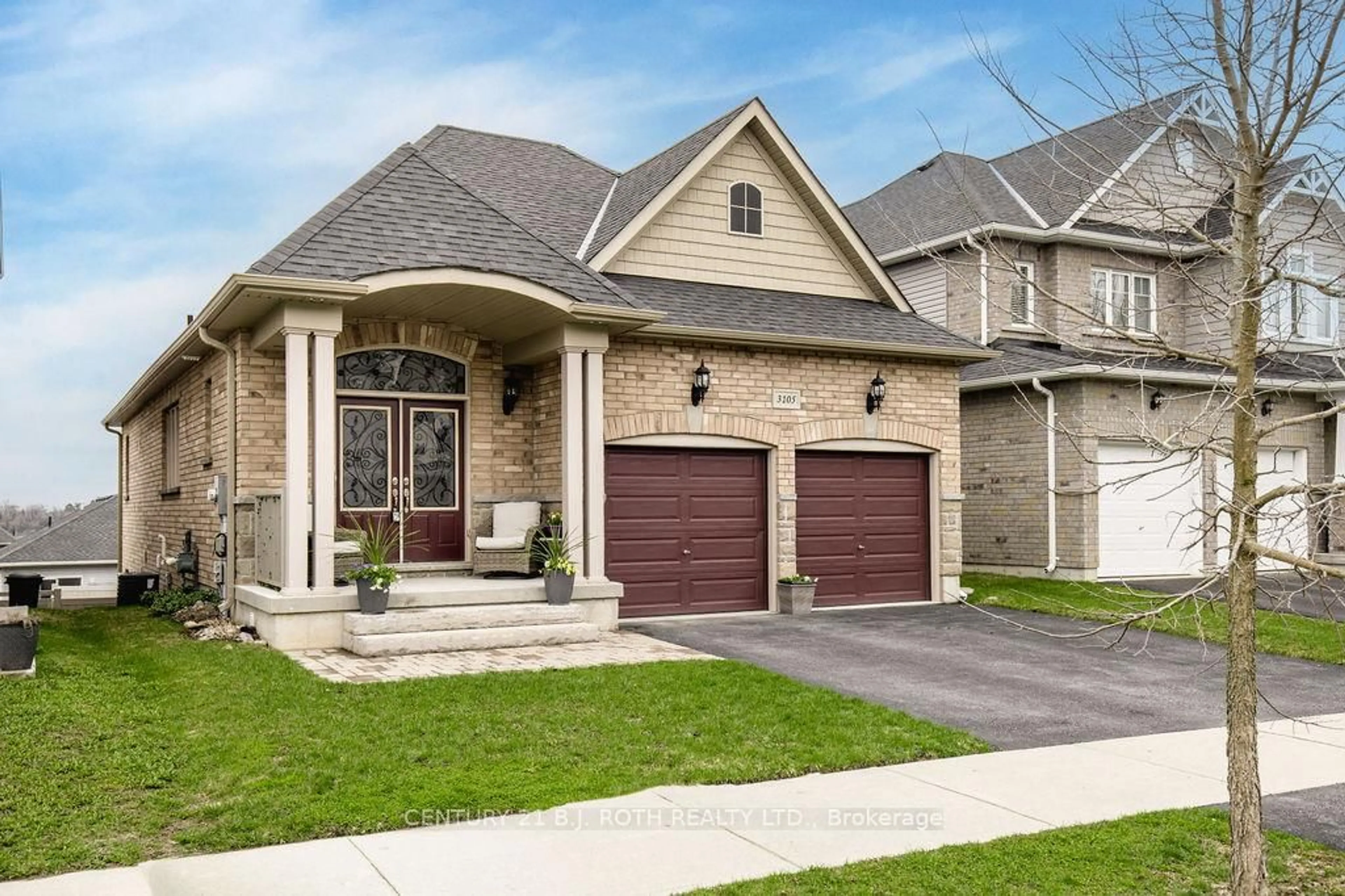 Home with brick exterior material, street for 3105 Monarch Dr, Orillia Ontario L3V 8K3