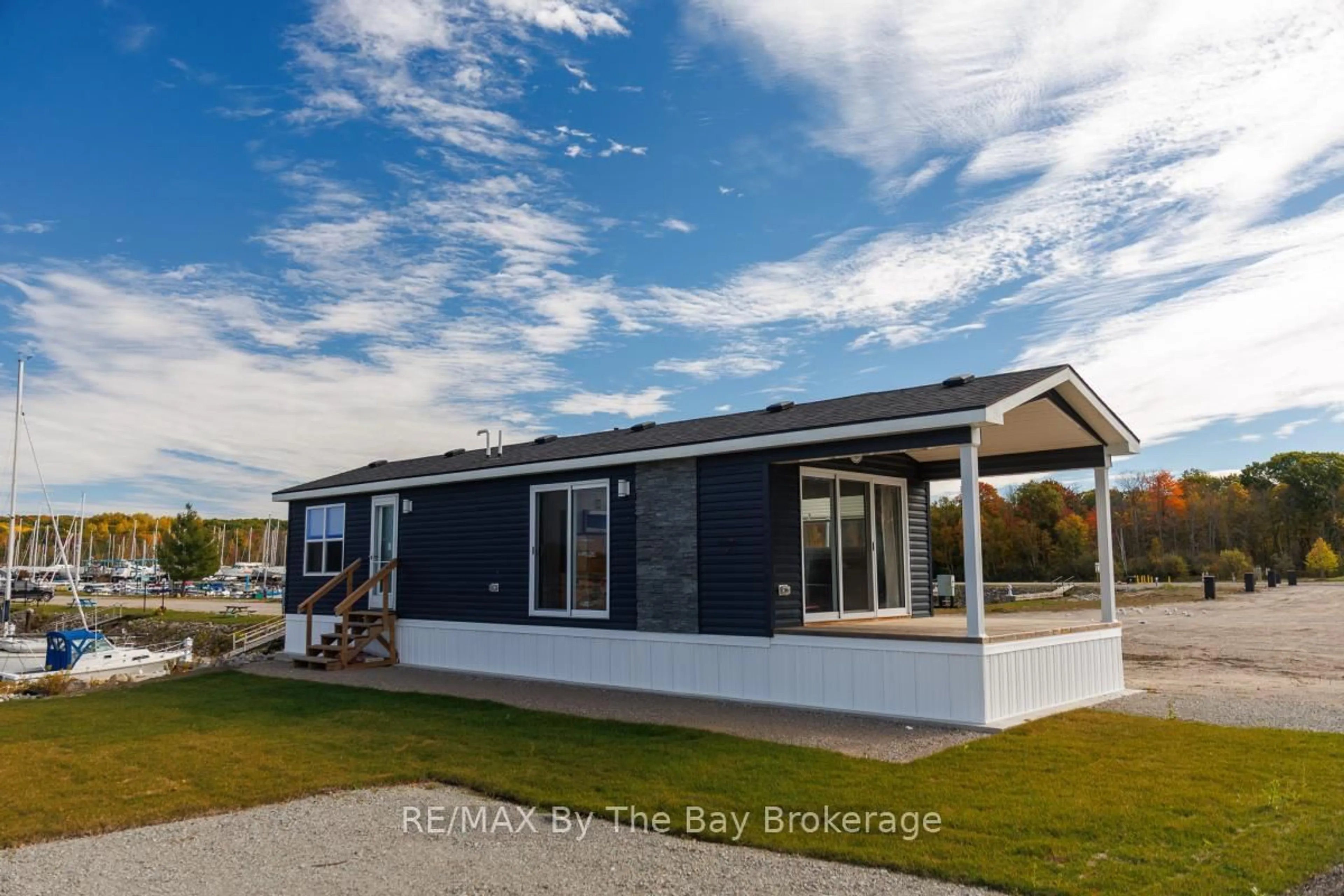 A pic from outside/outdoor area/front of a property/back of a property/a pic from drone, building for 3282 Ogdens Beach Rd #69, Tay Ontario L9S 2K6