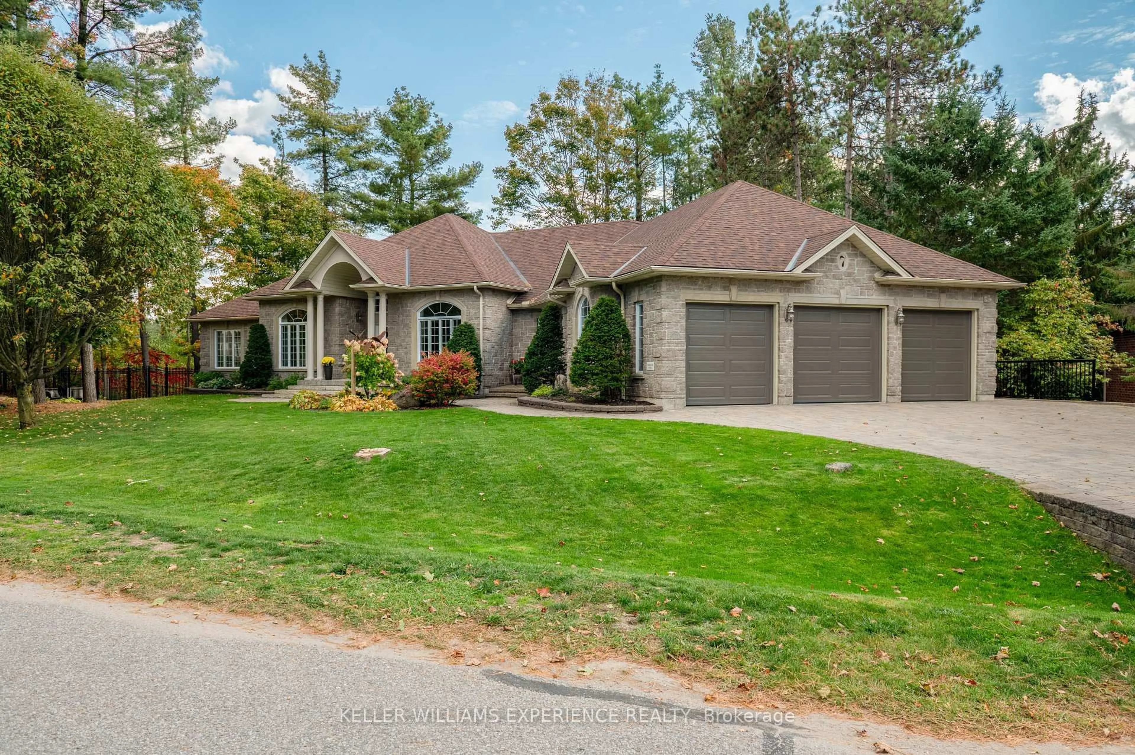 Unknown for 7 Highland Dr, Oro-Medonte Ontario L0L 2L0