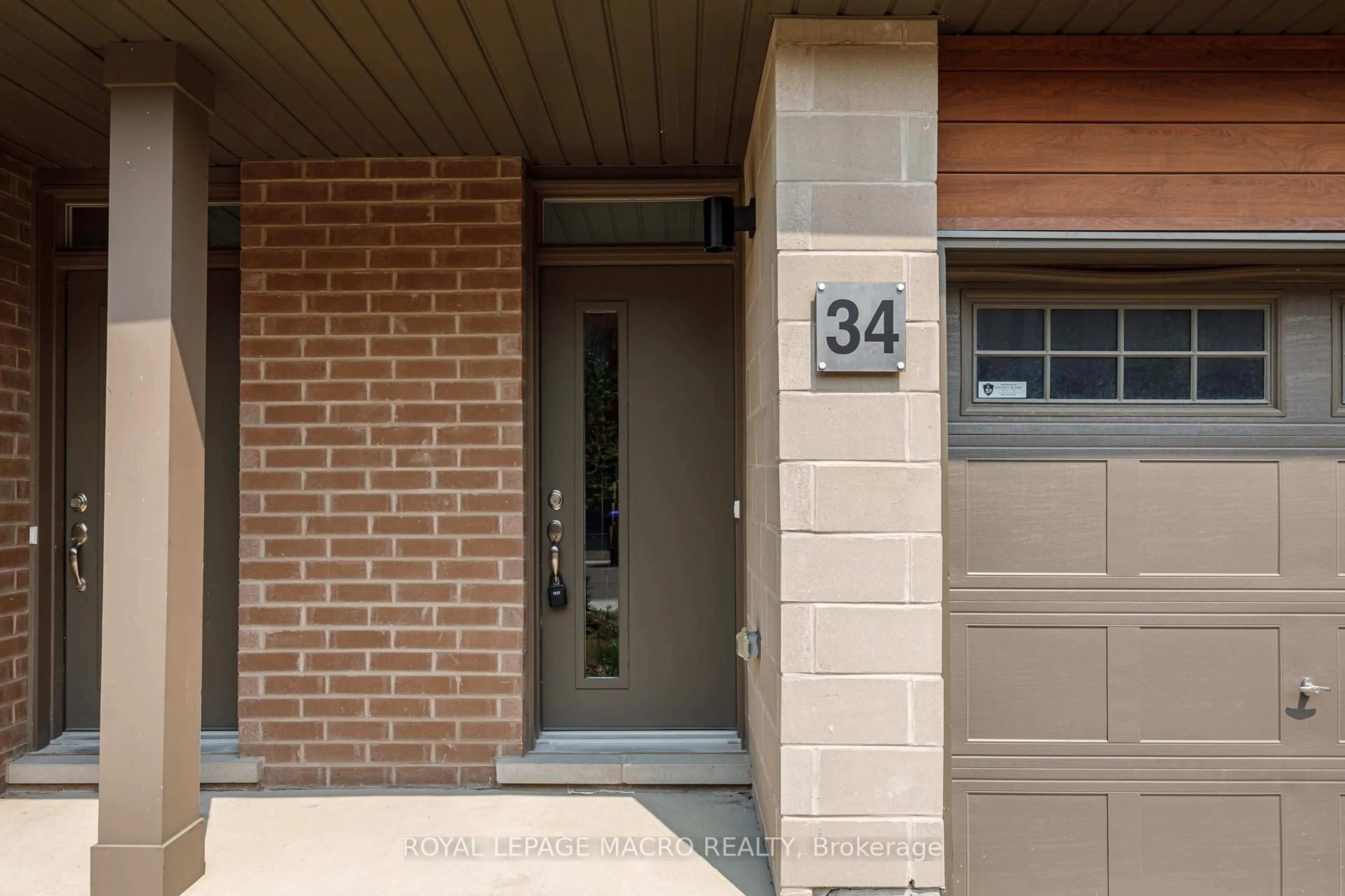 Home with brick exterior material, street for 34 Winters Cres, Collingwood Ontario L9Y 5T1