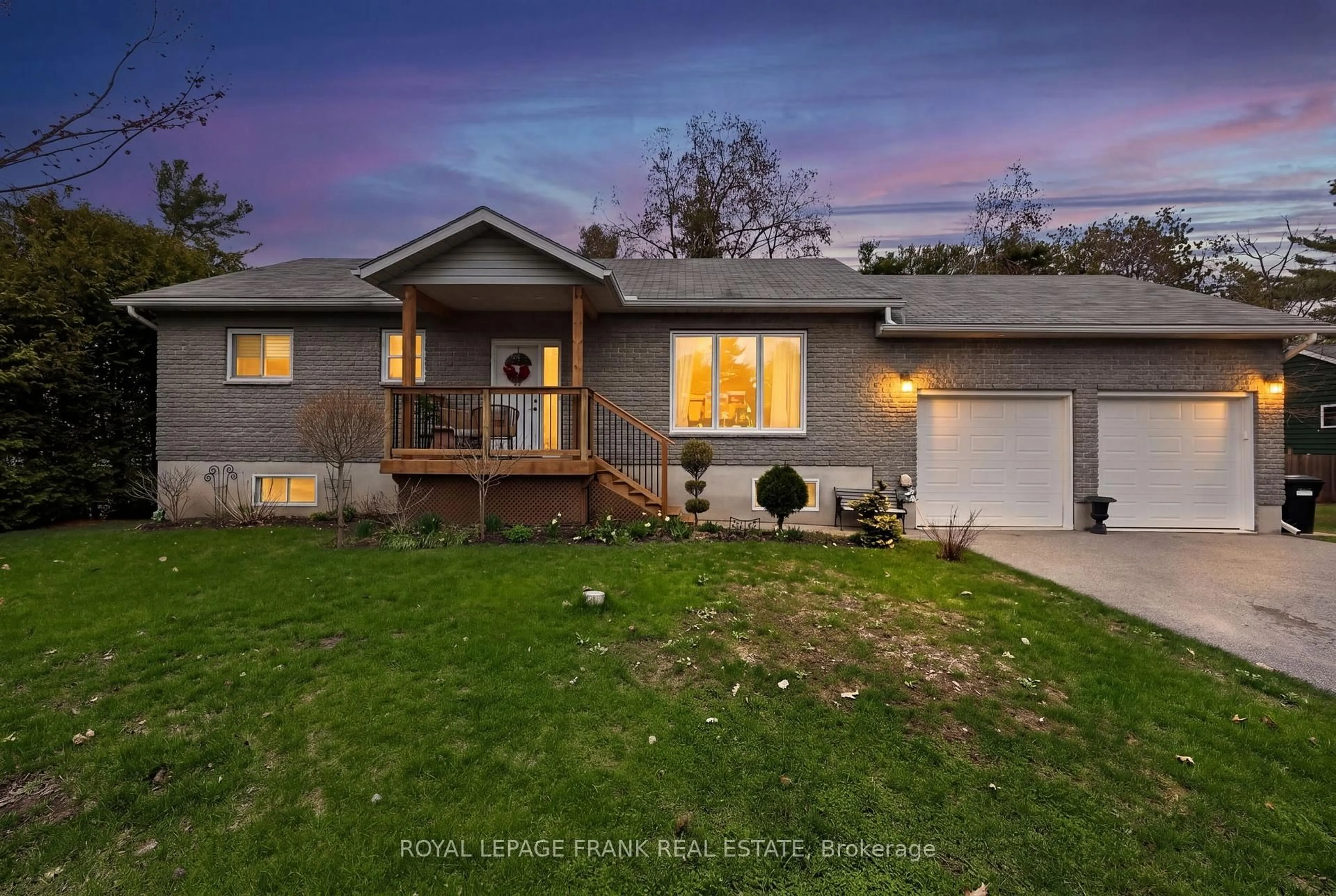 Home with vinyl exterior material, street for 19 Trout Lane, Tiny Ontario L9M 0J1
