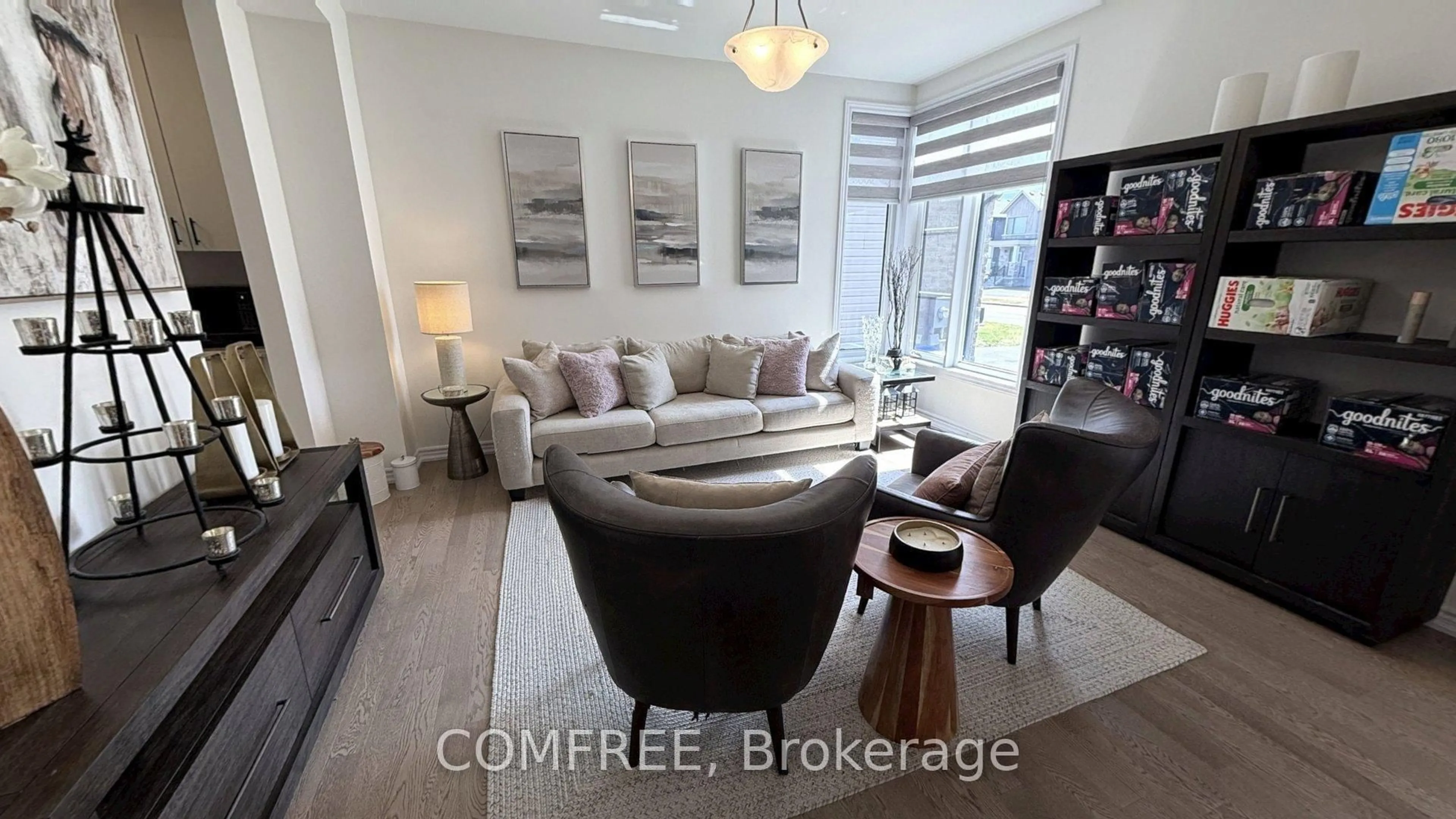 Living room with furniture, unknown for 45 Del Ray Cres, Wasaga Beach Ontario L9Z 0N8