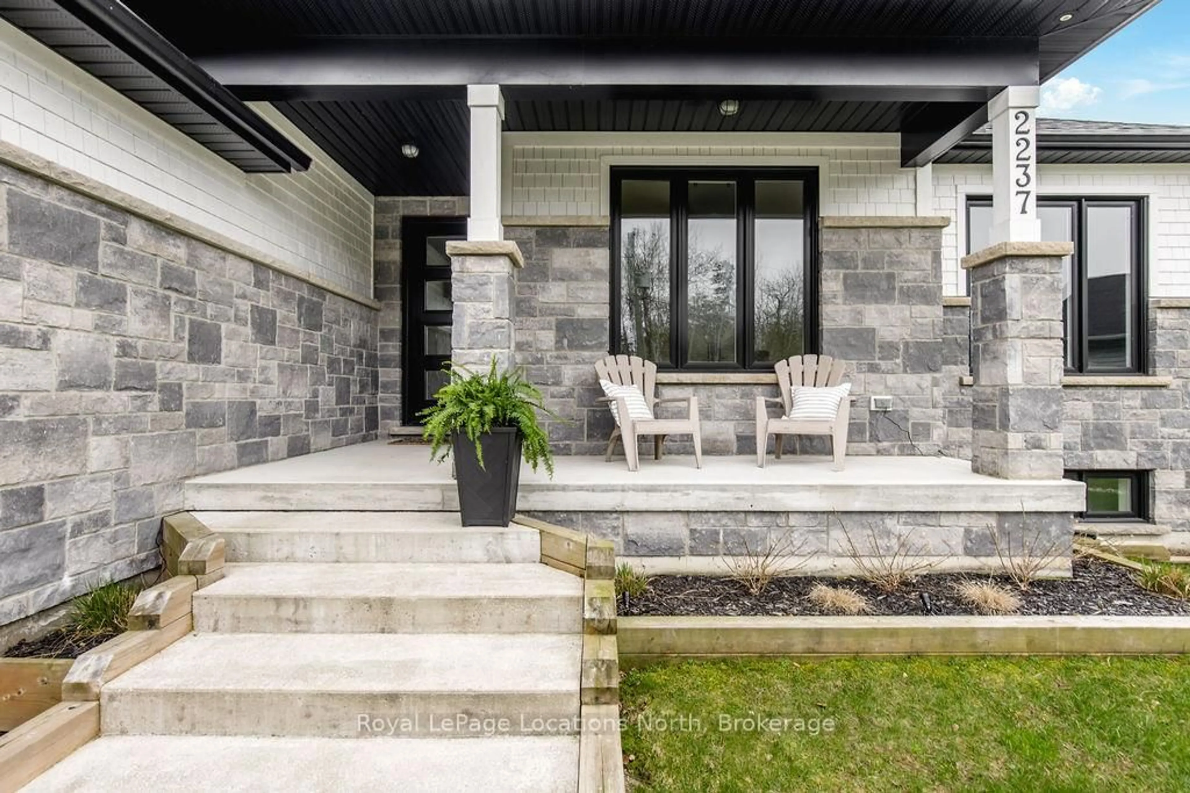 Patio, street for 2237 Shore Lane, Wasaga Beach Ontario L9Y 2X7