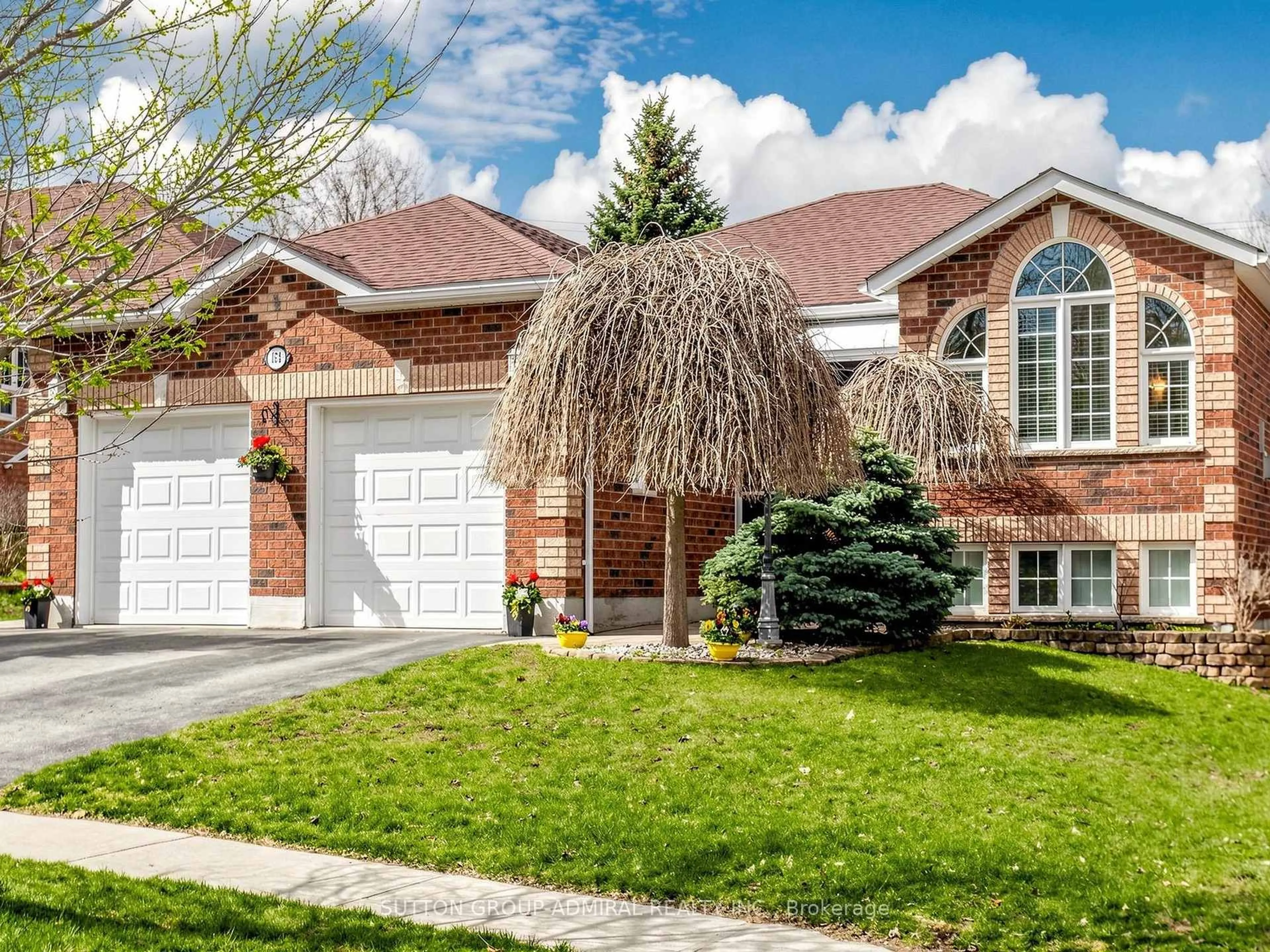 Home with brick exterior material, street for 164 Wildwood Tr, Barrie Ontario L4N 7Z7