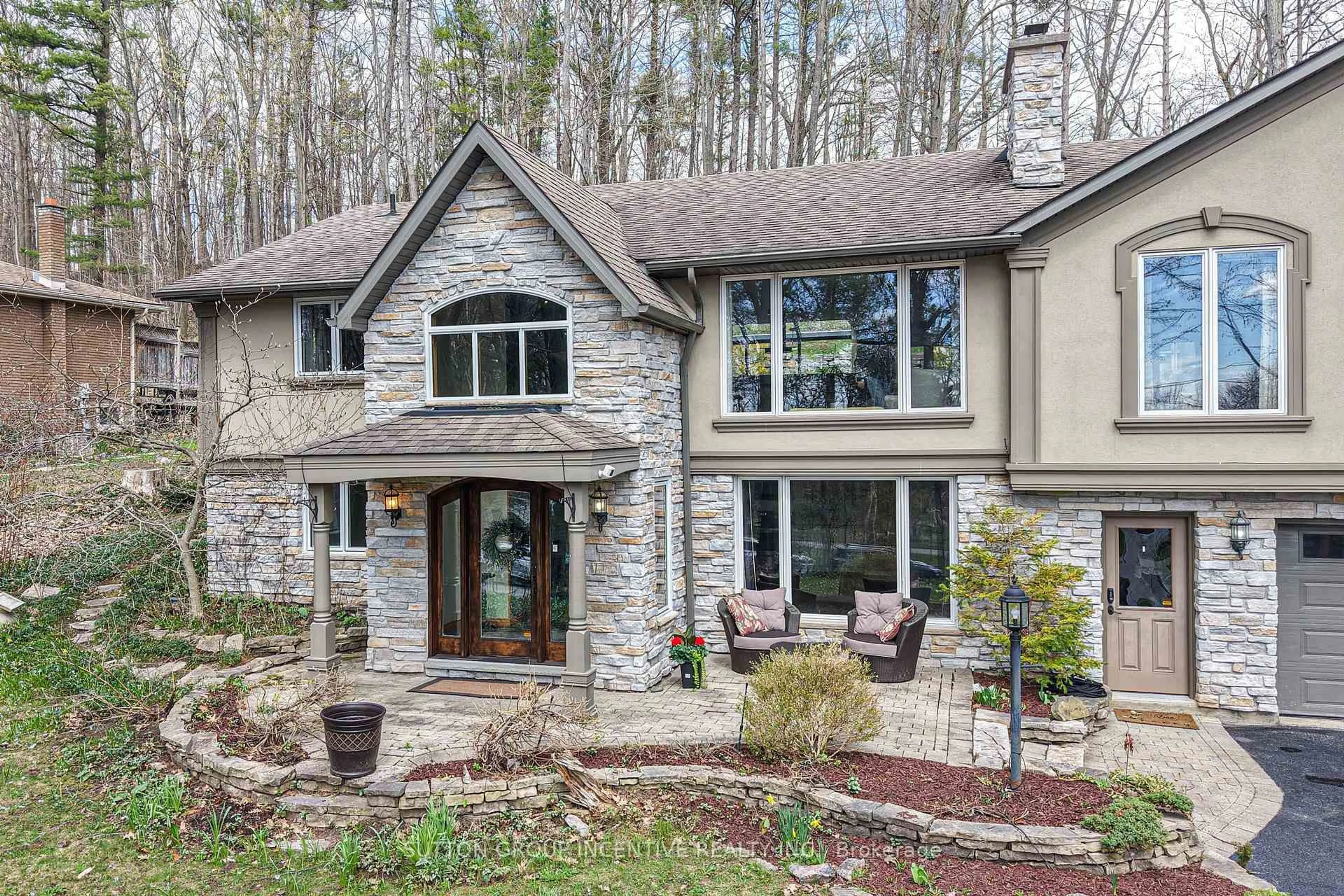 Home with brick exterior material, mountain view for 1363 St. Vincent St, Springwater Ontario L9X 0P7