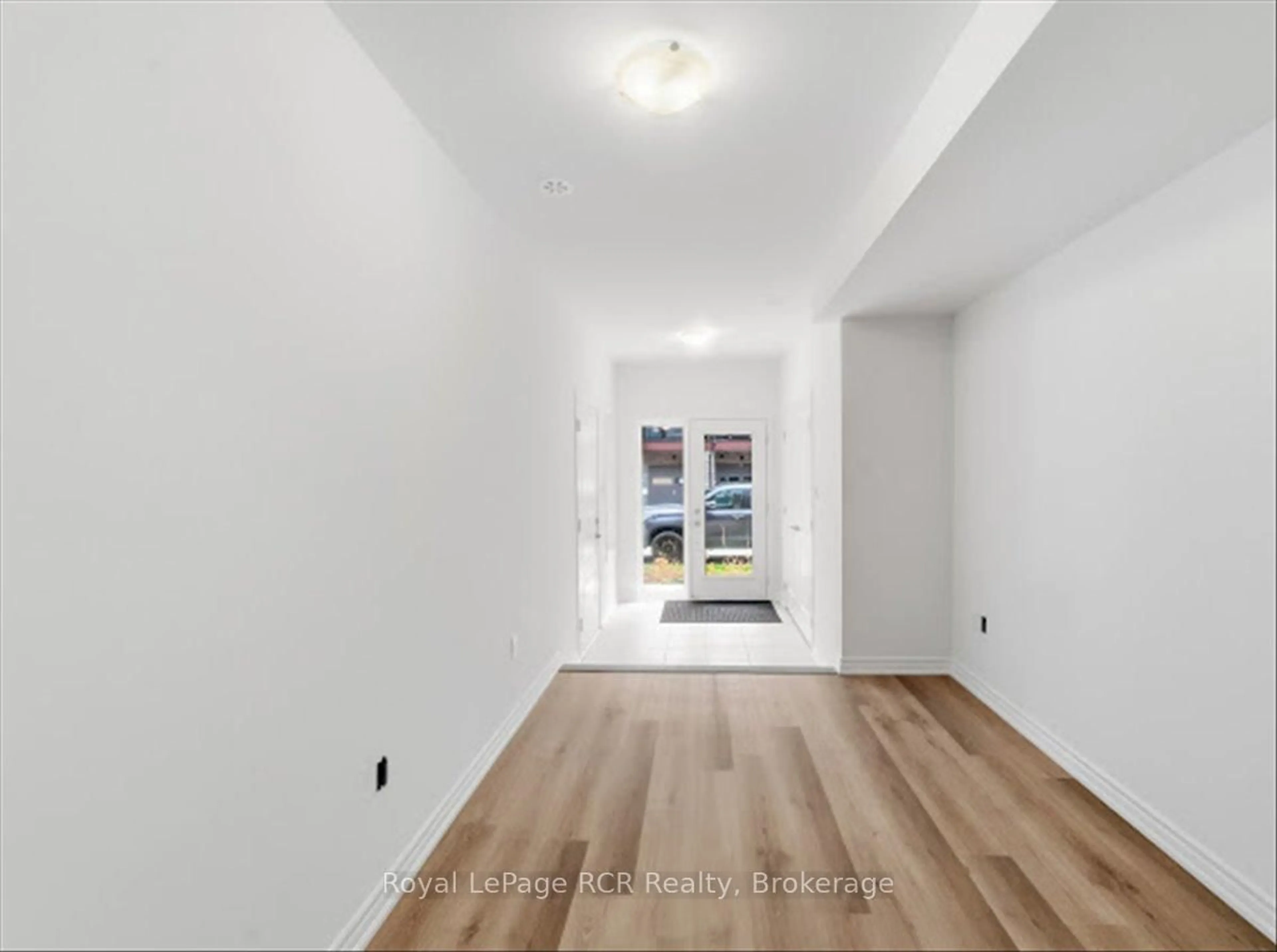 A pic of a room for 56 Wyn Wood Lane, Orillia Ontario L3V 8P7
