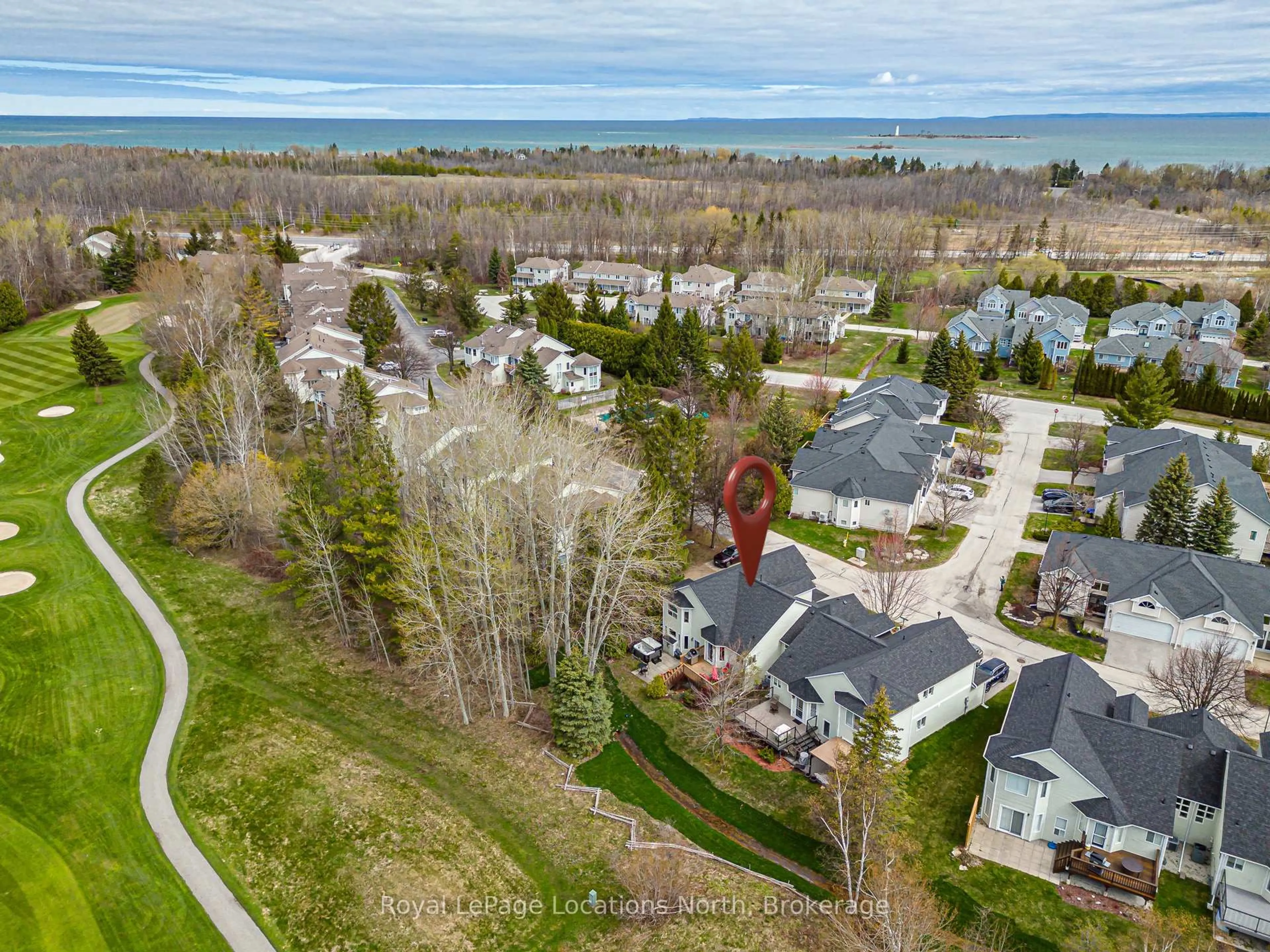 A pic from outside/outdoor area/front of a property/back of a property/a pic from drone, water/lake/river/ocean view for 35 Barker Blvd, Collingwood Ontario L9Y 4W4