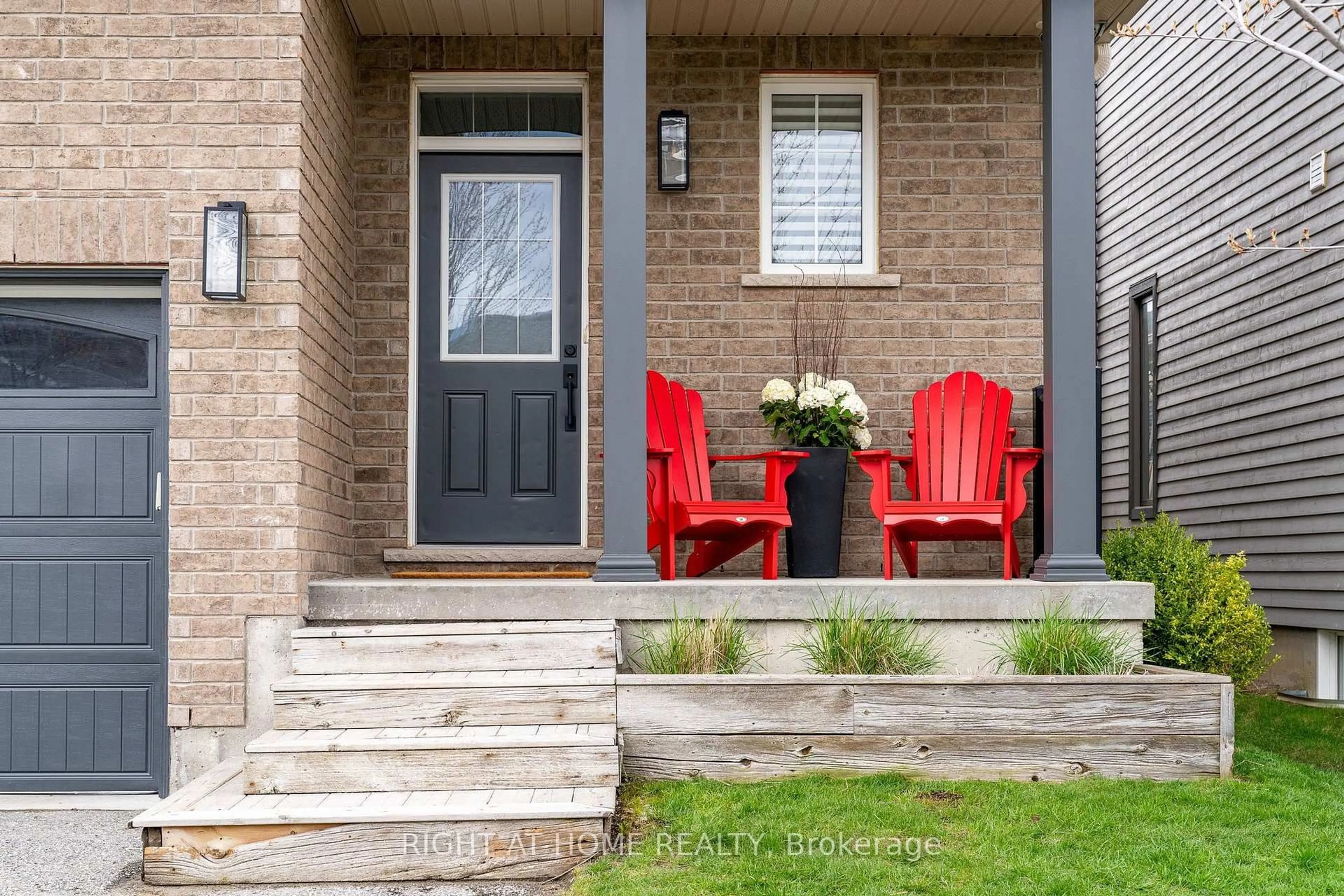 Unknown for 98 Garbutt Cres, Collingwood Ontario L9Y 0H5