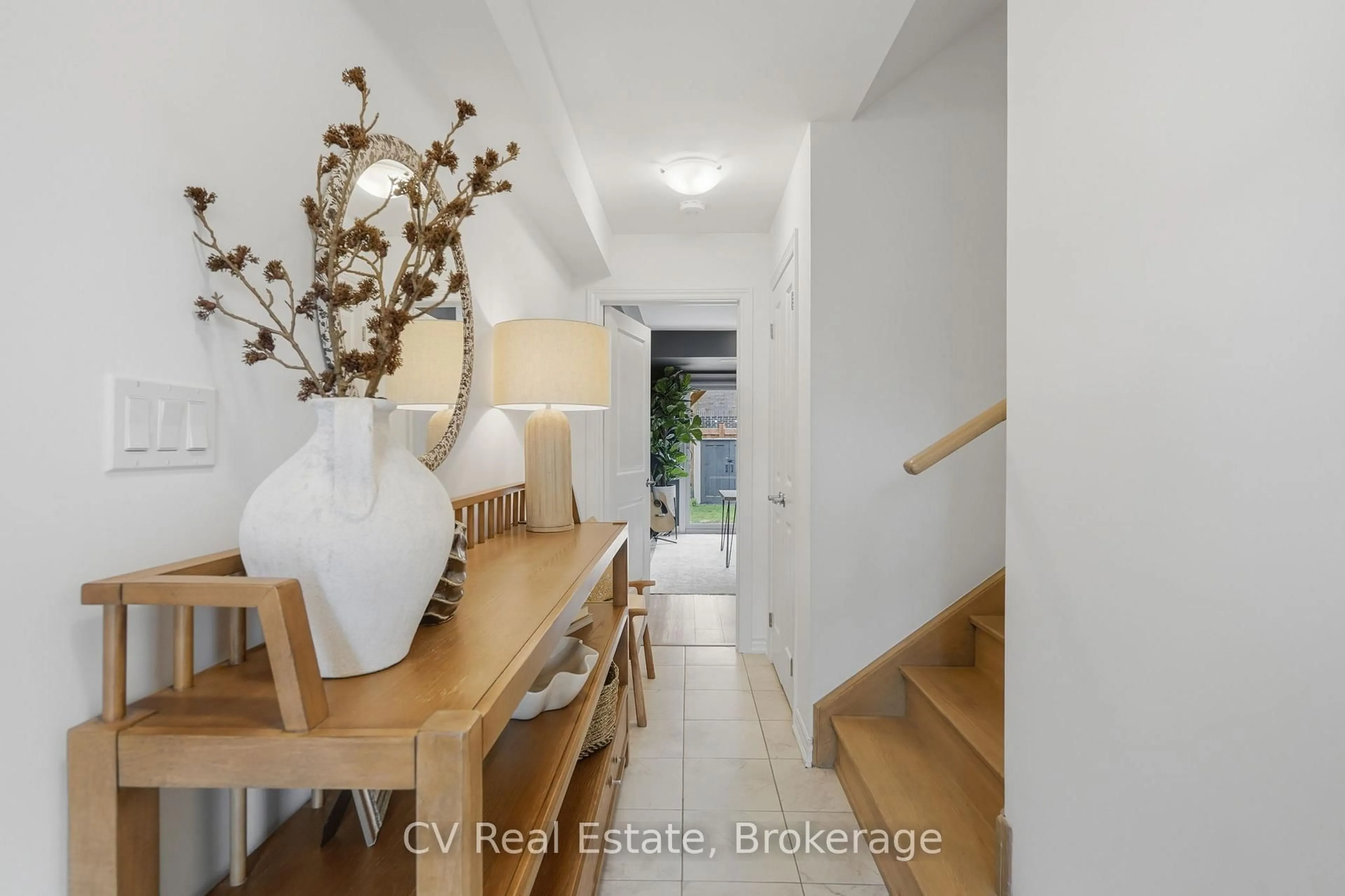 Indoor entryway for 57 Harvest Cres, Barrie Ontario L9J 0T5