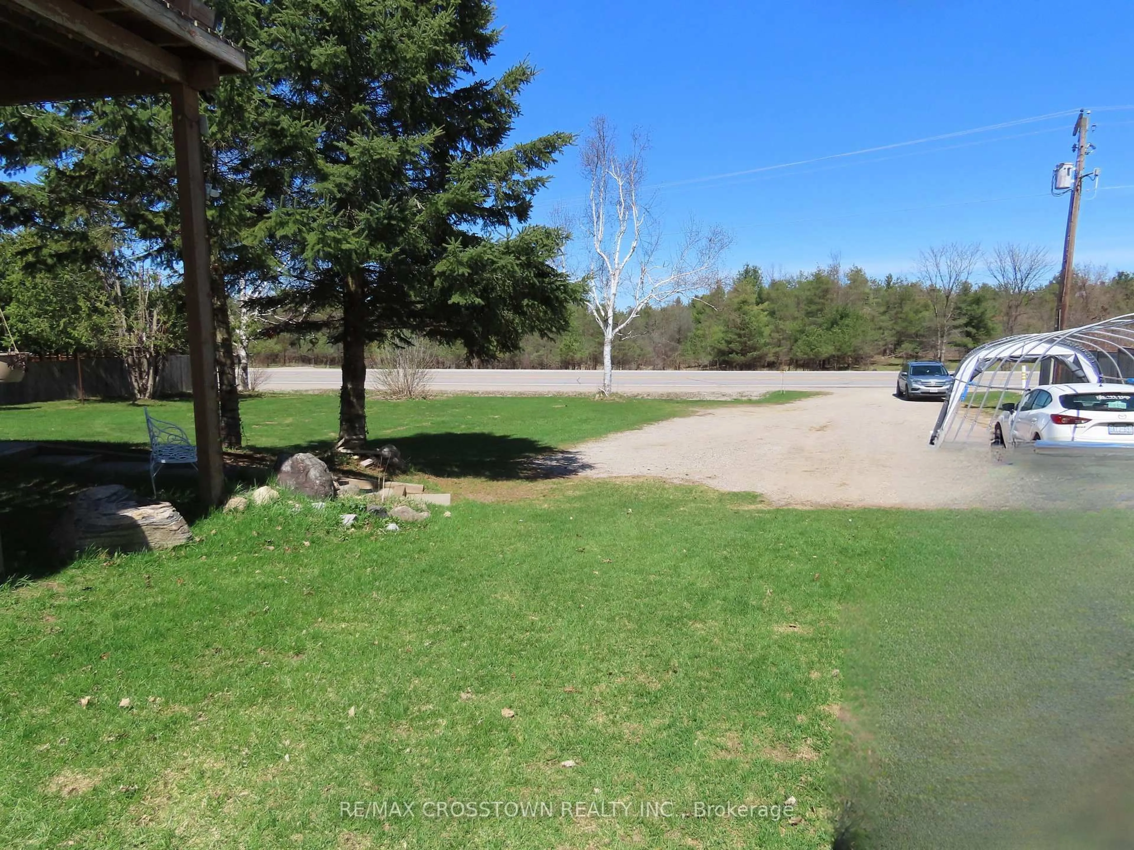 A pic from outside/outdoor area/front of a property/back of a property/a pic from drone, water/lake/river/ocean view for 4716 Penetanguishene Rd, Springwater Ontario L0L 1V0
