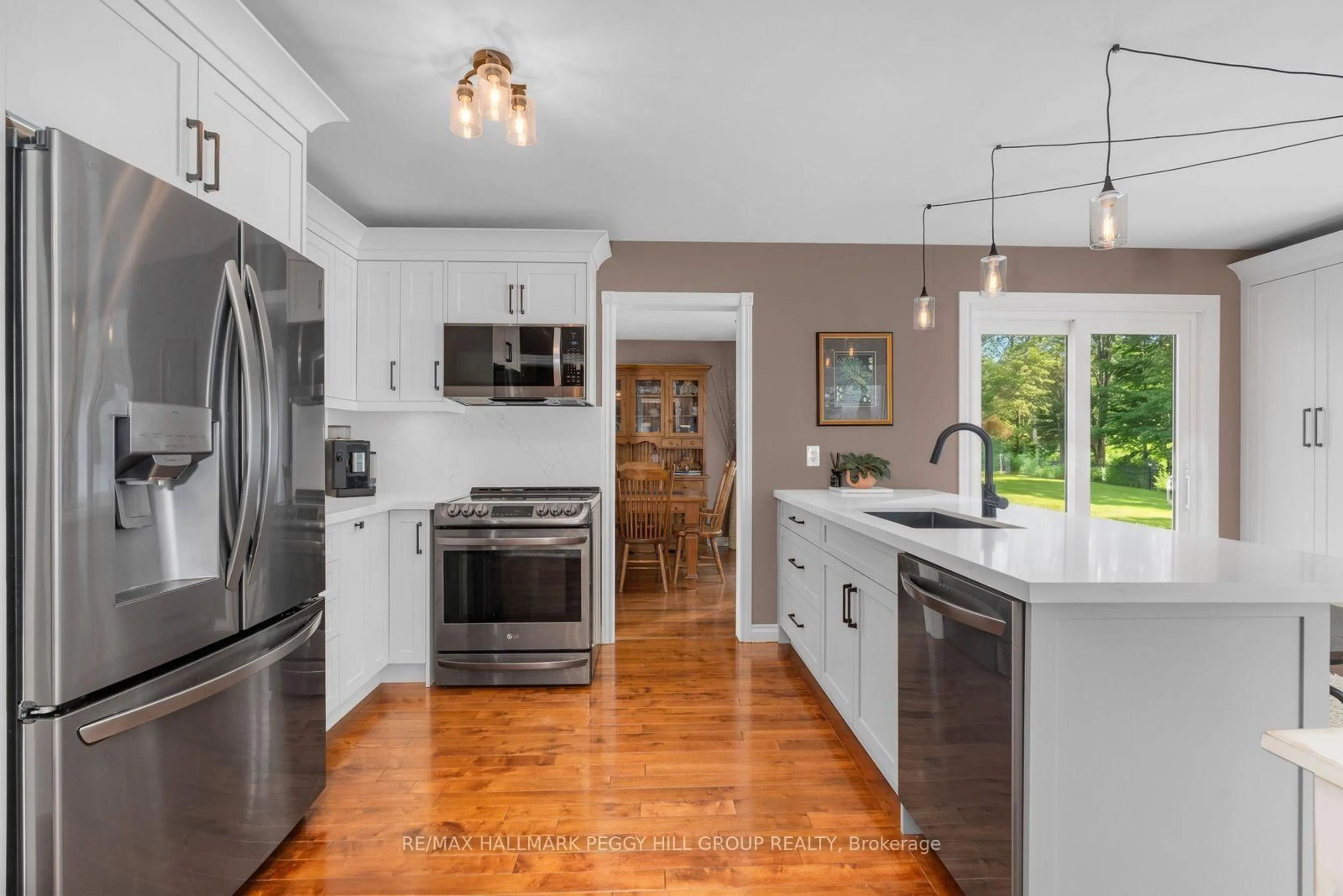 Open concept kitchen, unknown for 5 Campbell Crt, Springwater Ontario L0L 1V0