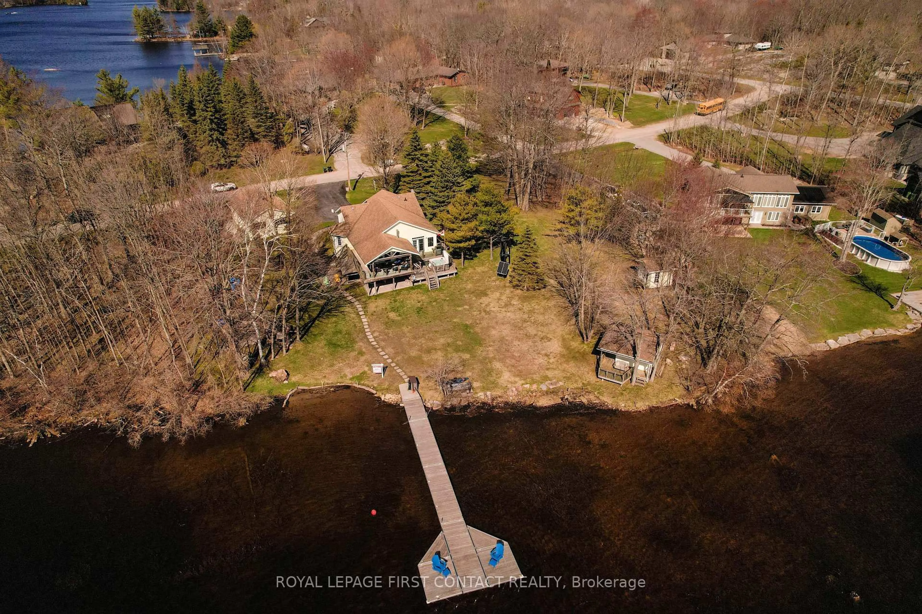 A pic from outside/outdoor area/front of a property/back of a property/a pic from drone, water/lake/river/ocean view for 3316 Point Bush Crt, Severn Ontario L0K 1S0