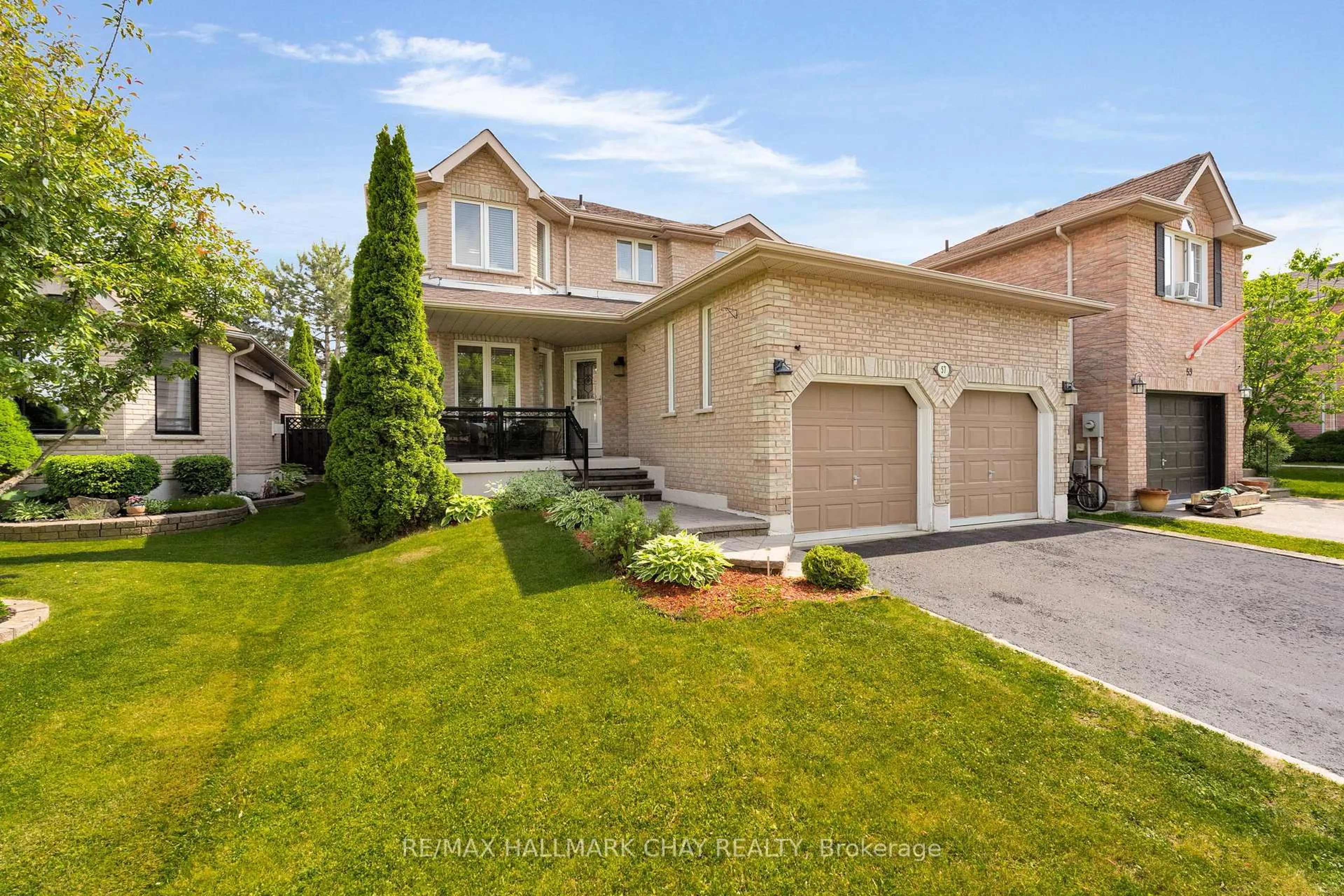 Home with vinyl exterior material, street for 57 VIOLET St, Barrie Ontario L4N 9N3