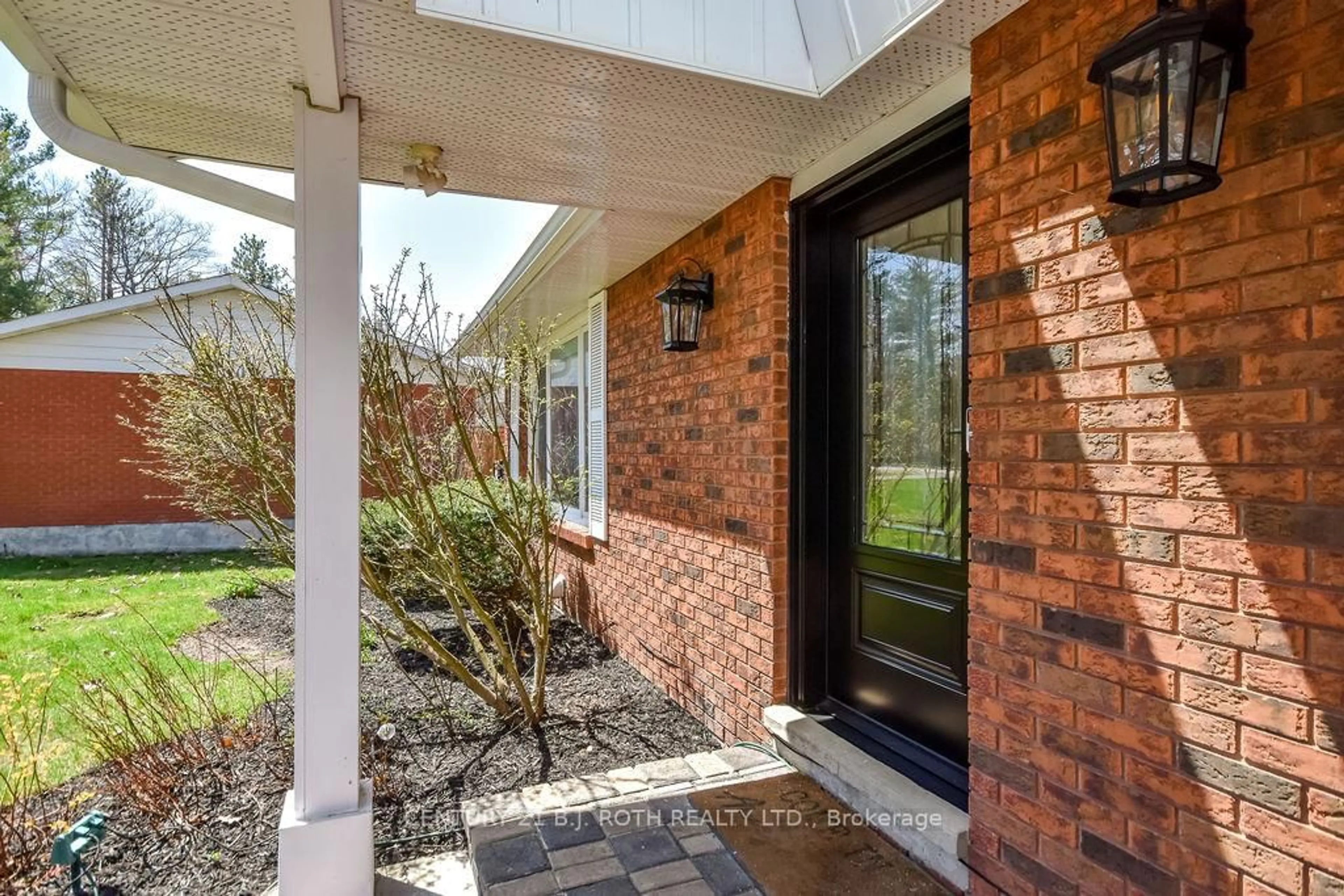 Home with brick exterior material, street for 1078 Sunnidale Rd, Springwater Ontario L4M 4S4