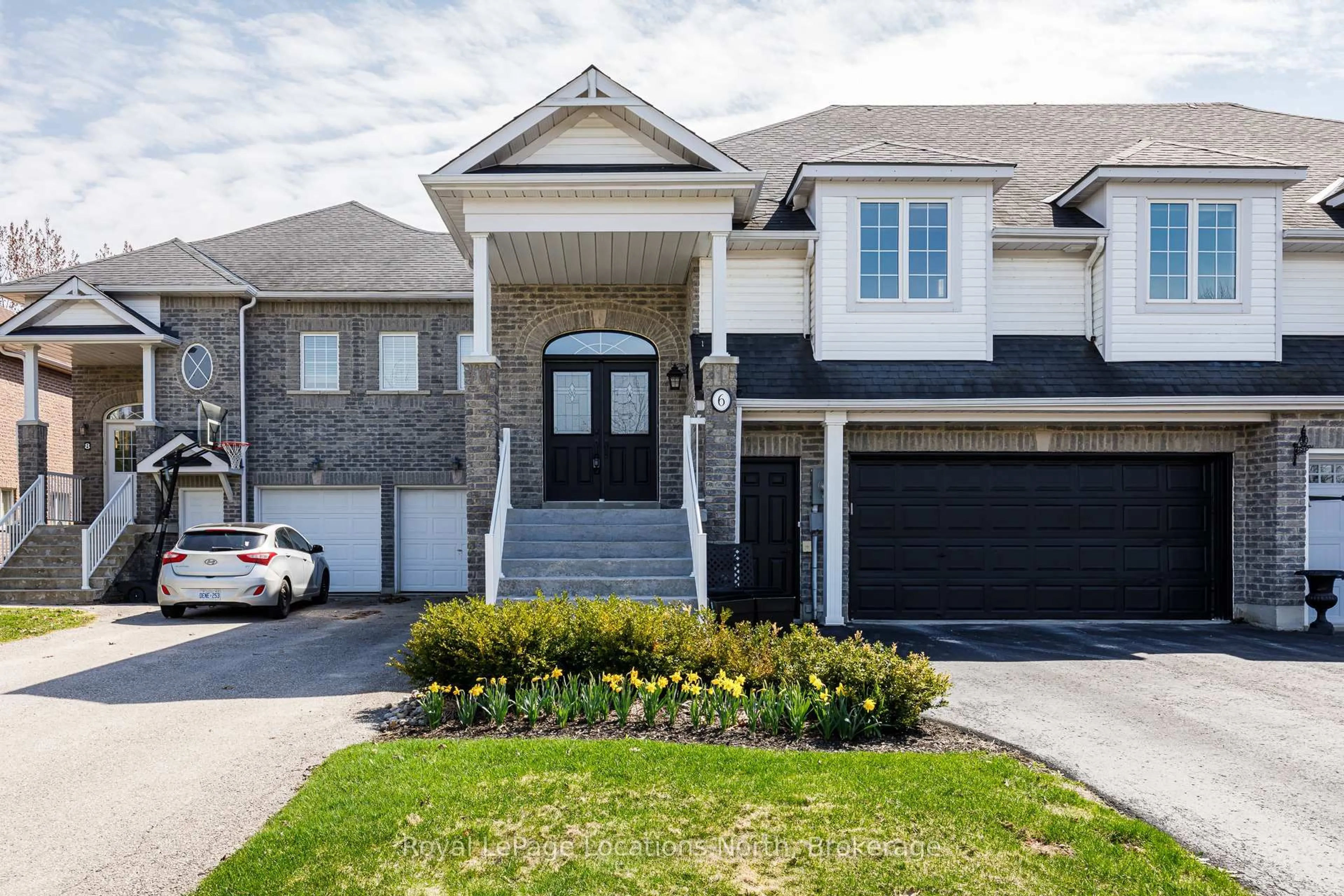 Home with brick exterior material, street for 6 Thomas Dr, Collingwood Ontario L9Y 0A6