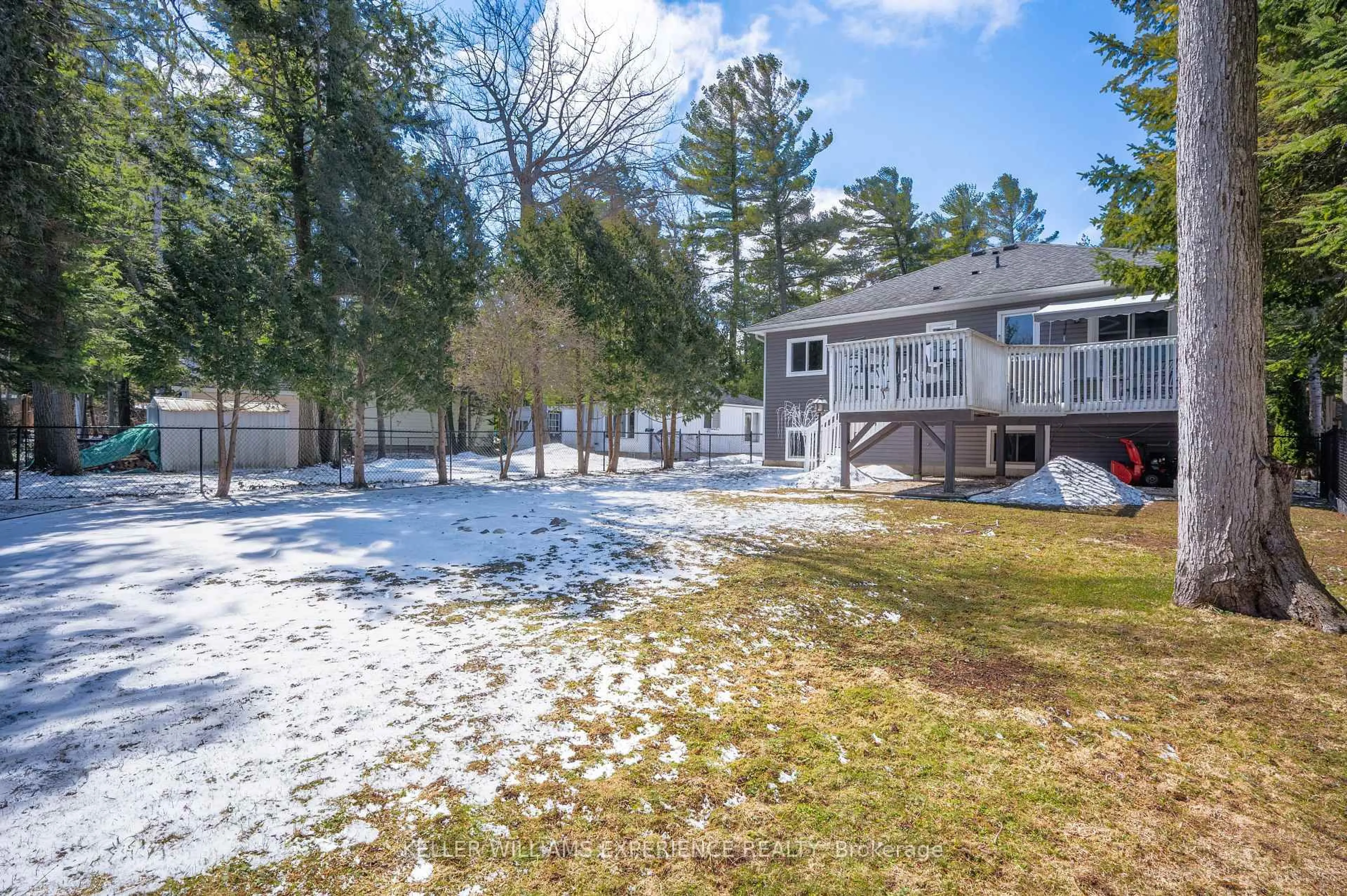 Patio, water/lake/river/ocean view for 7 50th St, Wasaga Beach Ontario L9Z 1X5