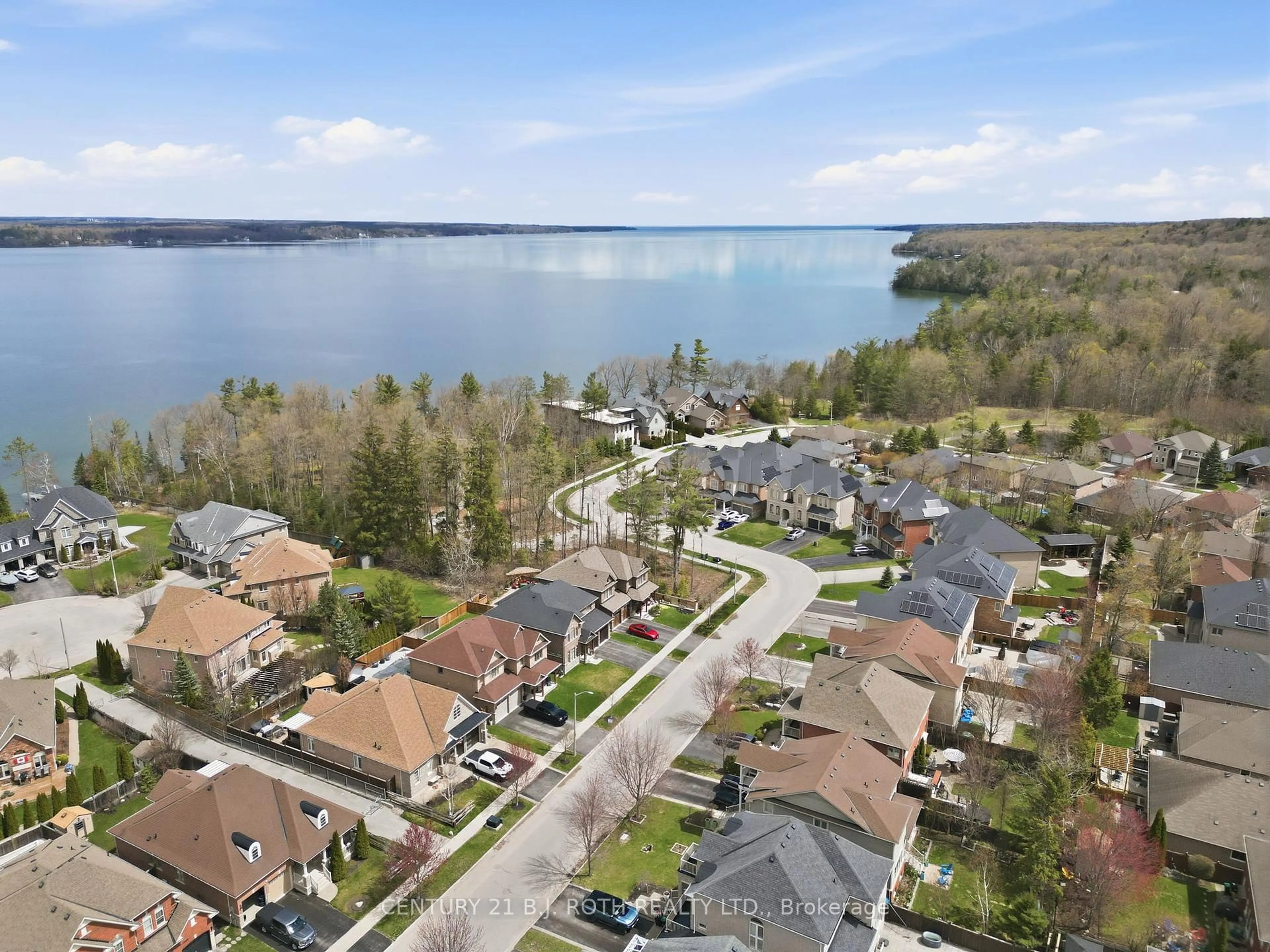 A pic from outside/outdoor area/front of a property/back of a property/a pic from drone, water/lake/river/ocean view for 30 Capps Dr, Barrie Ontario L4N 6M8