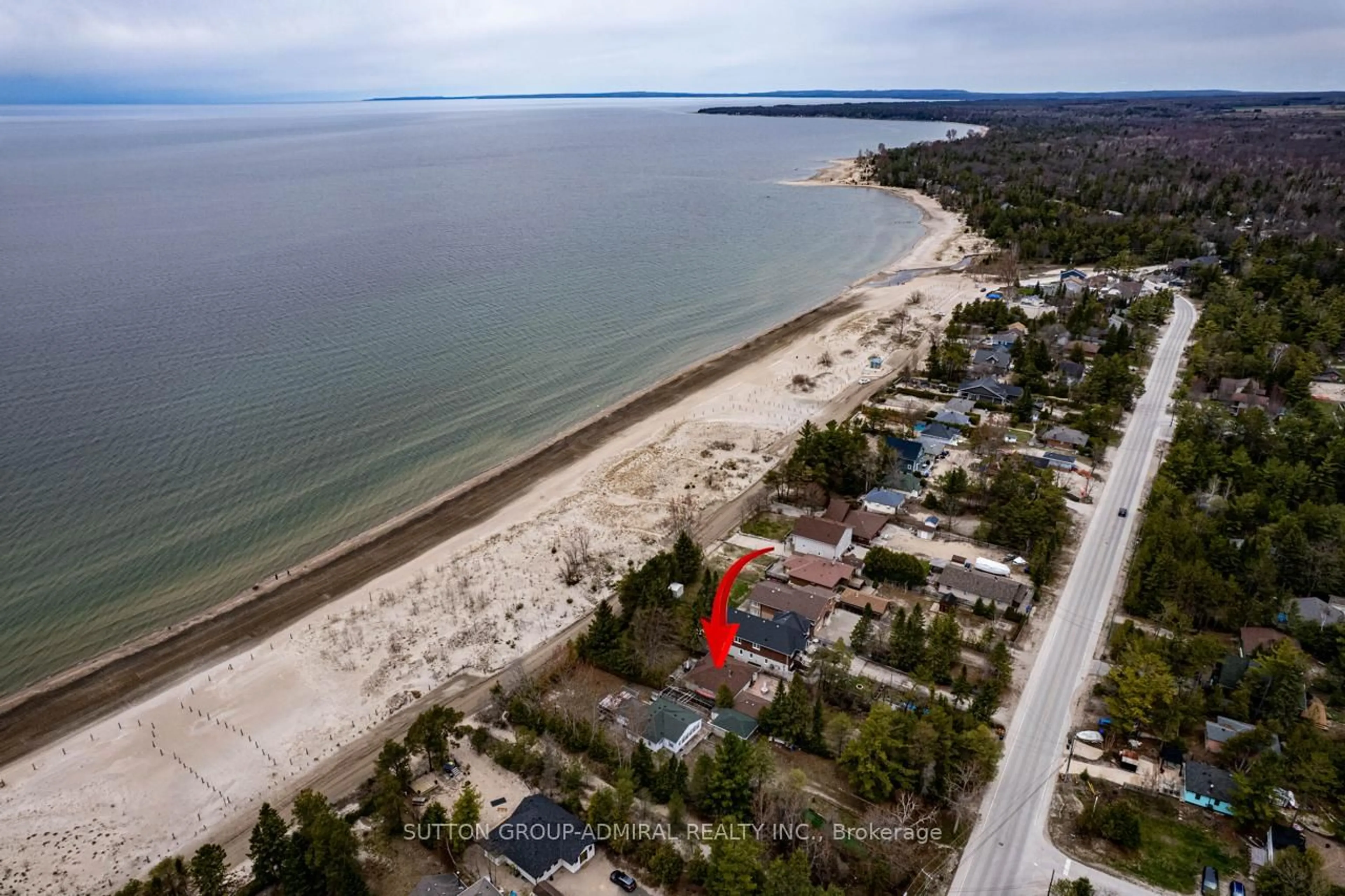 A pic from outside/outdoor area/front of a property/back of a property/a pic from drone, water/lake/river/ocean view for 1074 River Rd, Wasaga Beach Ontario L9Z 2R1