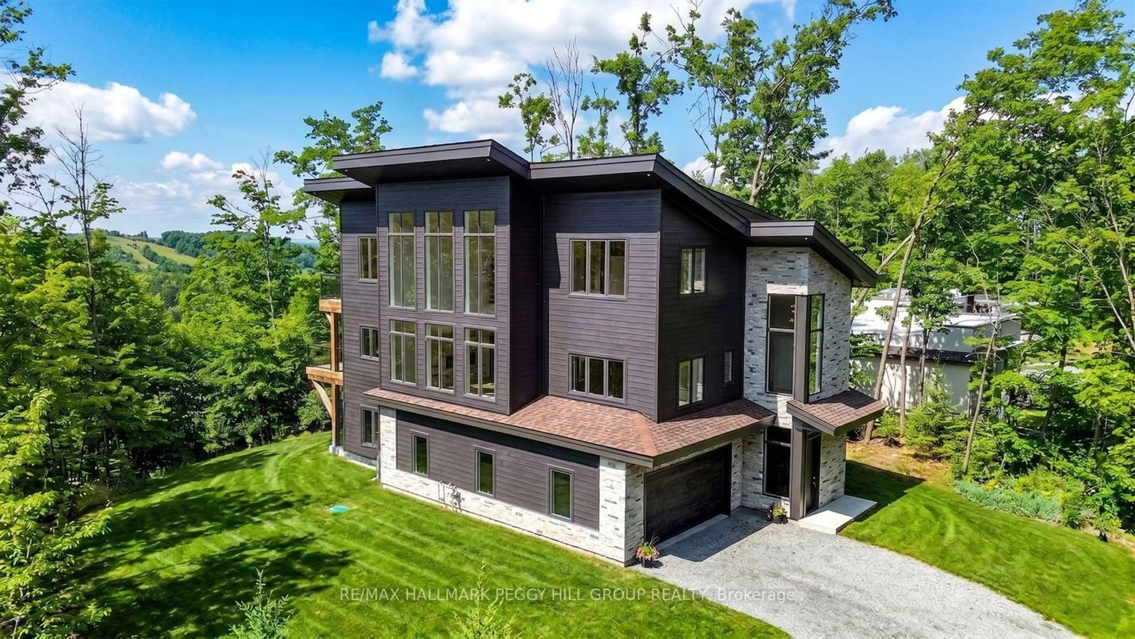 Home with brick exterior material, unknown for 3316 Line 4, Oro-Medonte Ontario L0L 2L0