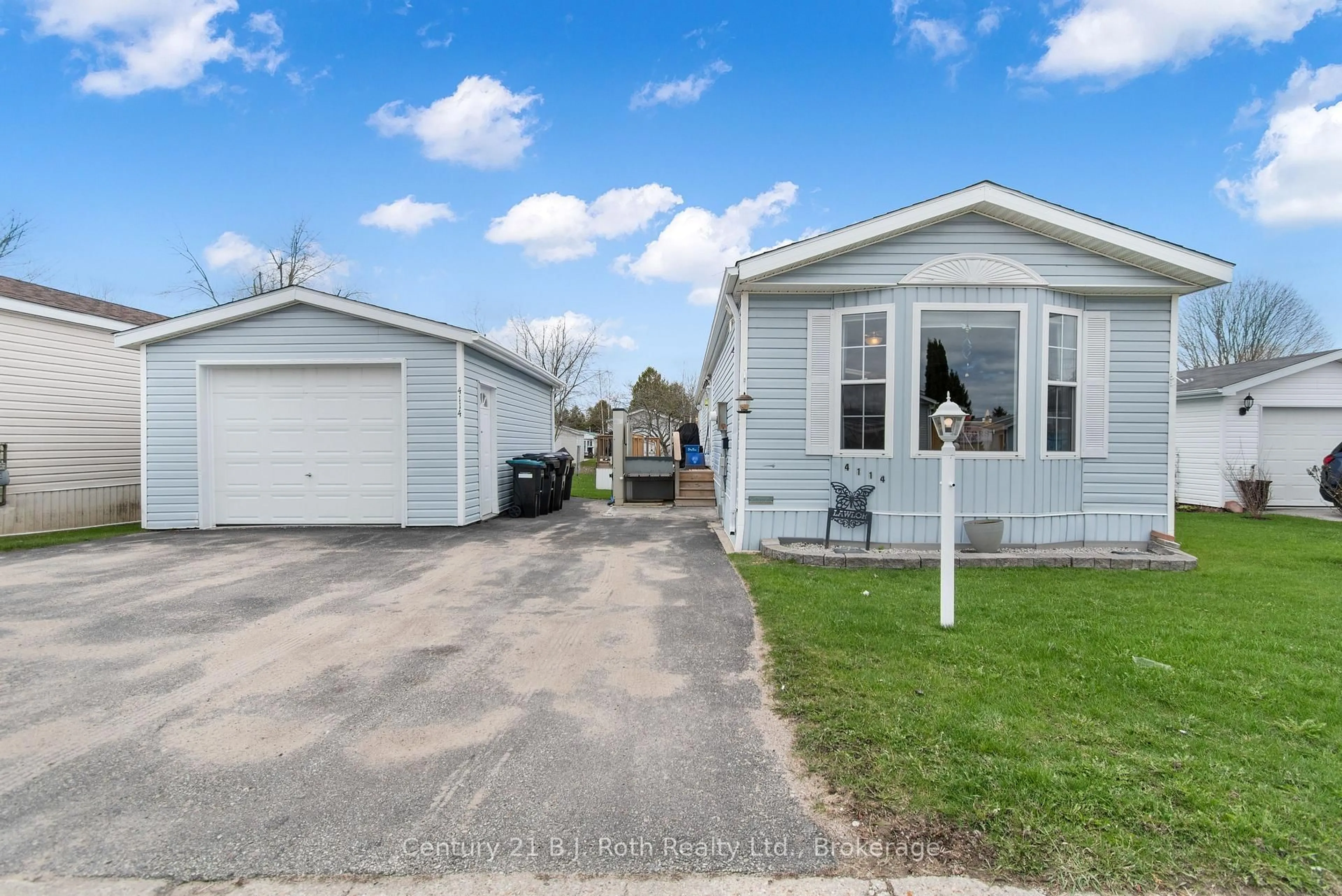 Unknown for 4114 Hemlock Cres, Severn Ontario L3V 0V4