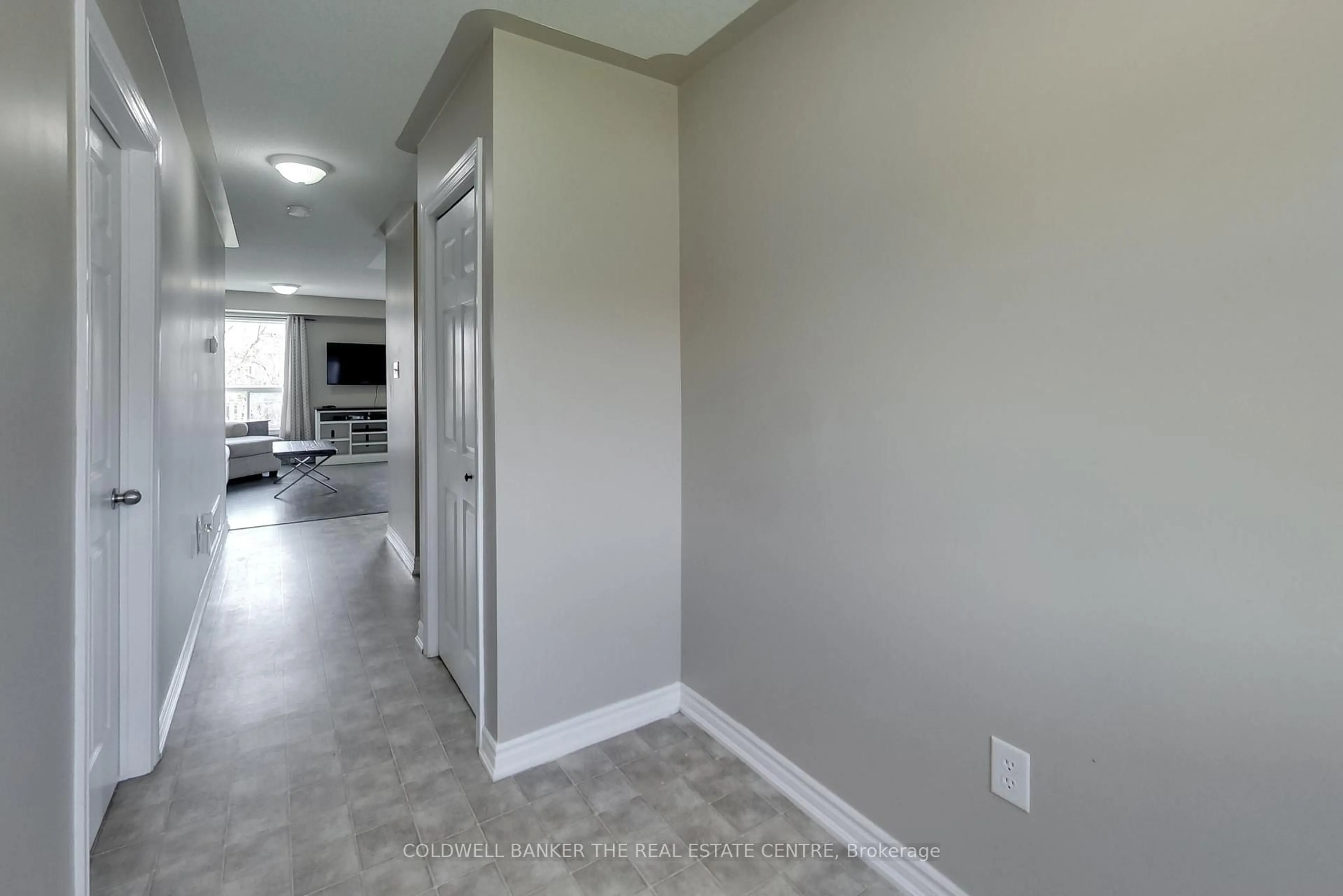 A pic of a room for 24 Michelle Dr, Orillia Ontario L3V 0B4