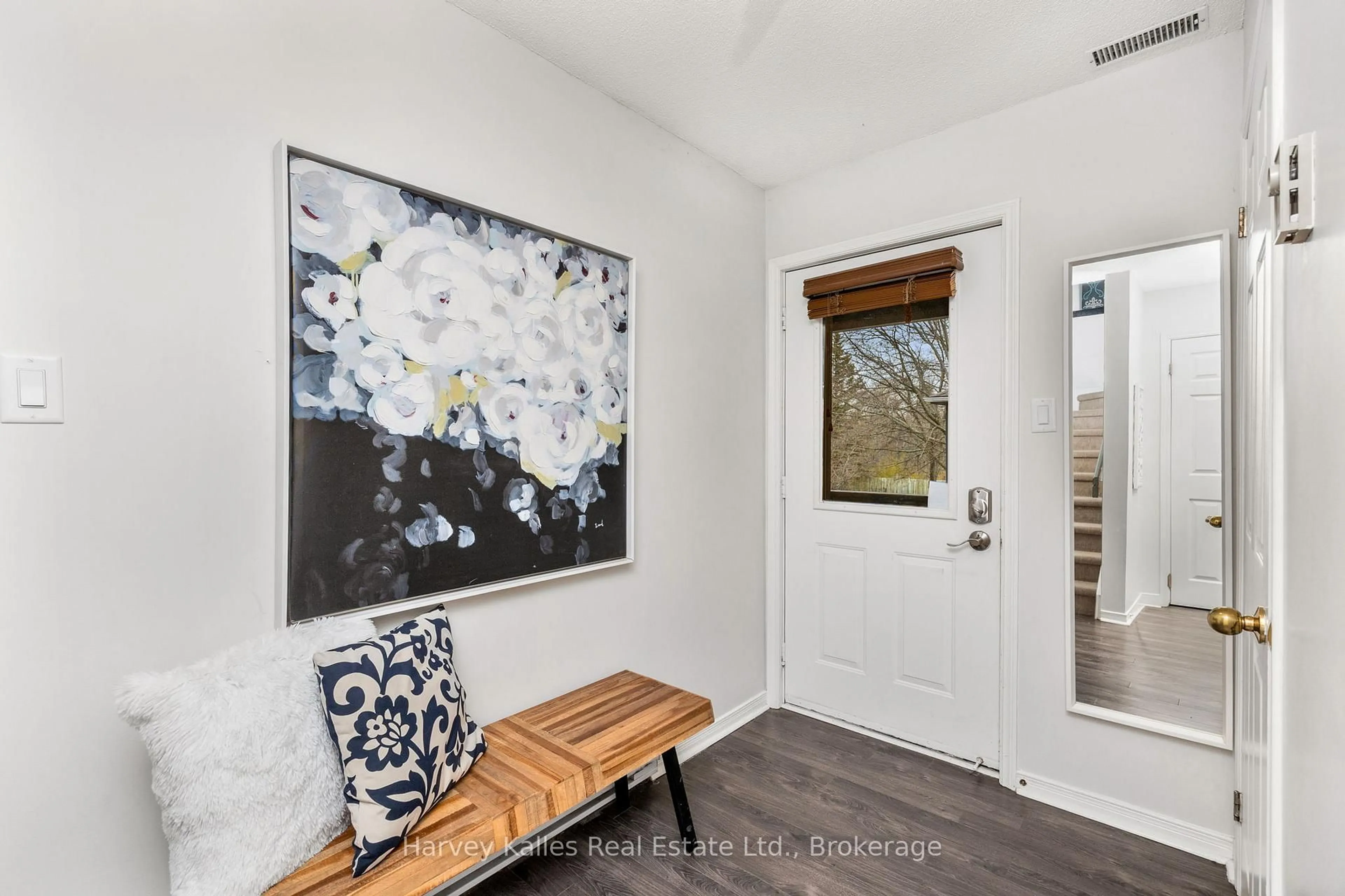 Indoor entryway for 789 Johnston Park Ave, Collingwood Ontario L9Y 5C7