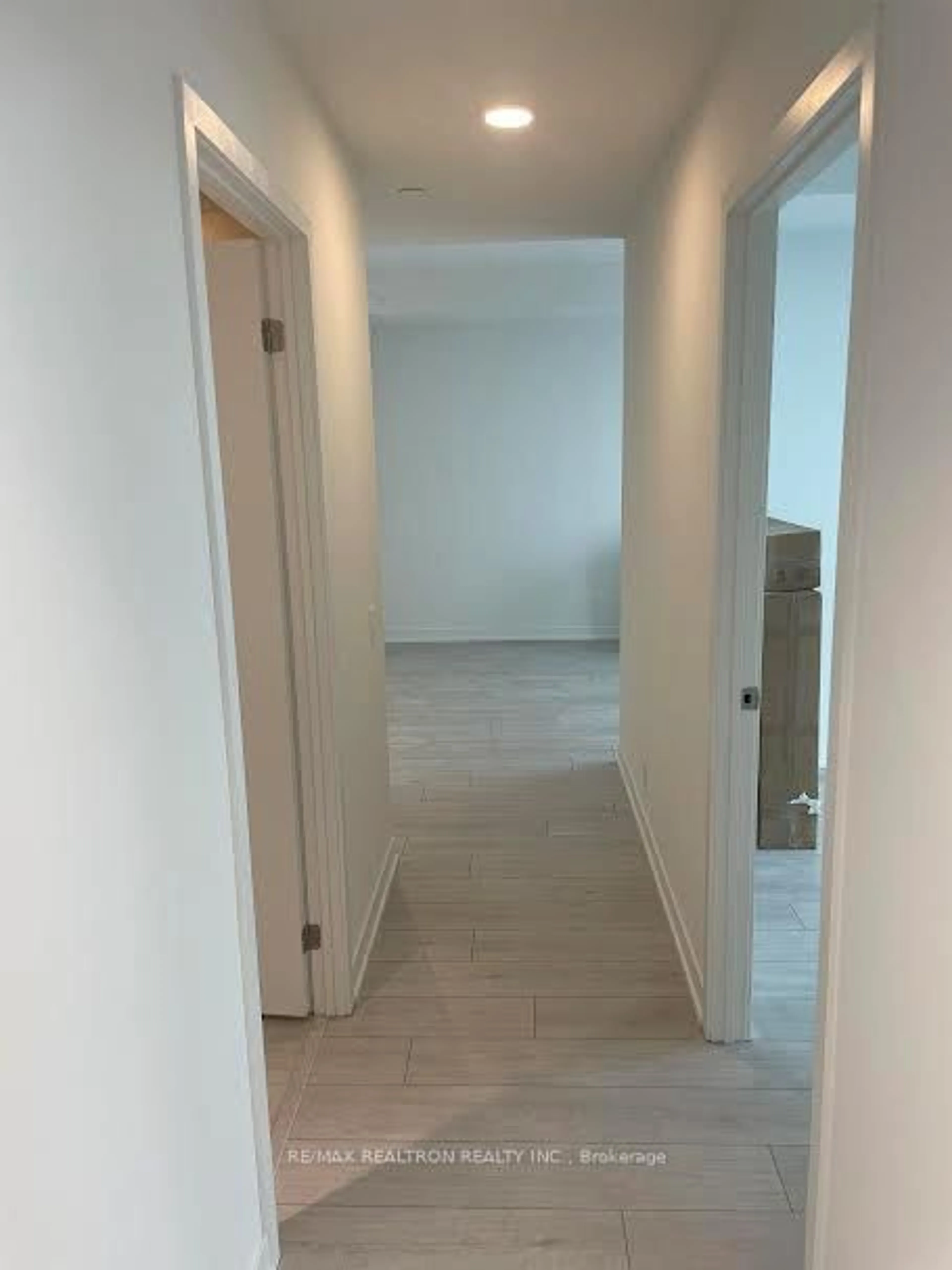 A pic of a room for 39 Mary St #1802, Barrie Ontario L4N 1S9