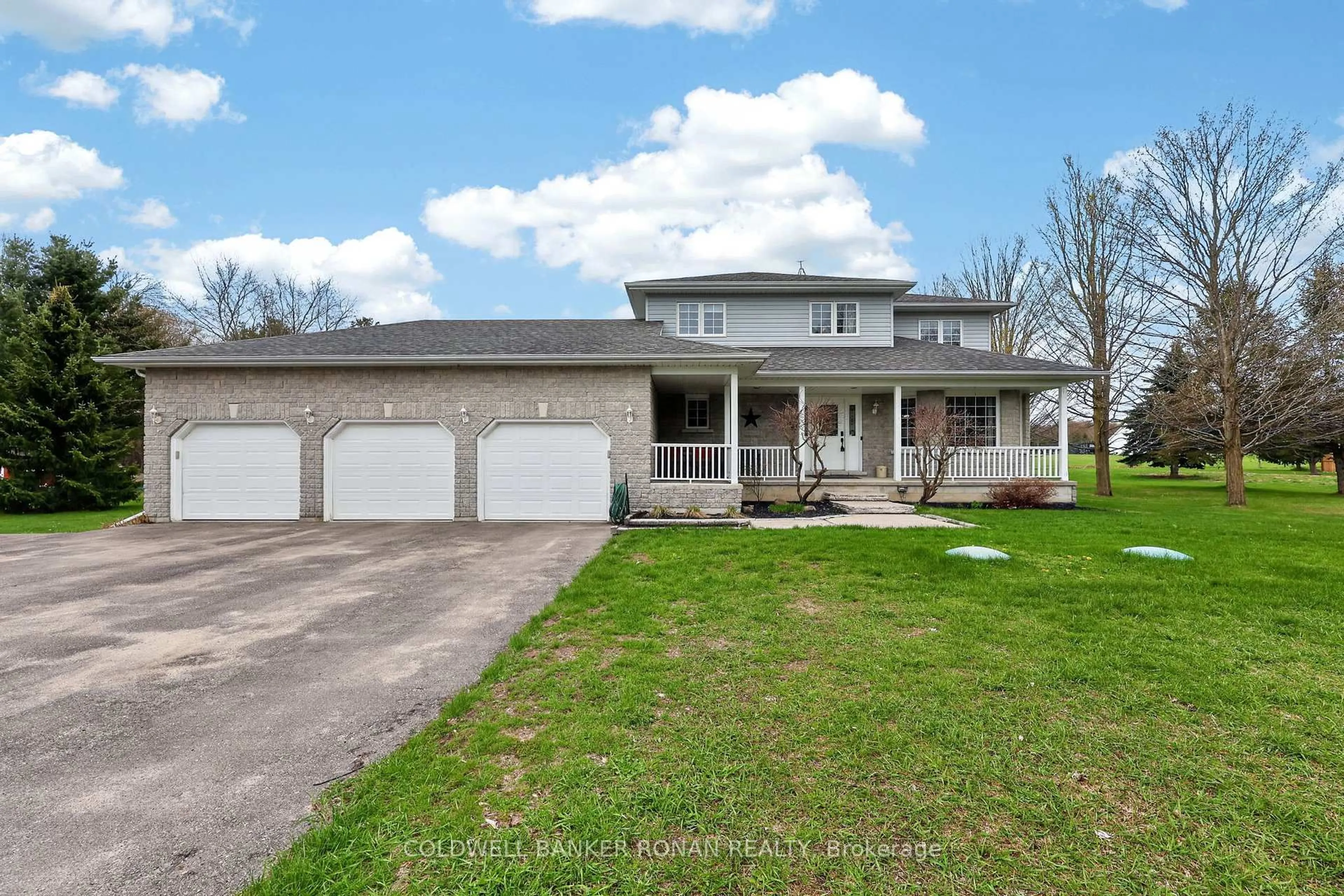 A pic from outside/outdoor area/front of a property/back of a property/a pic from drone, street for 4269 Concession 12, Clearview Ontario L0M 1S0