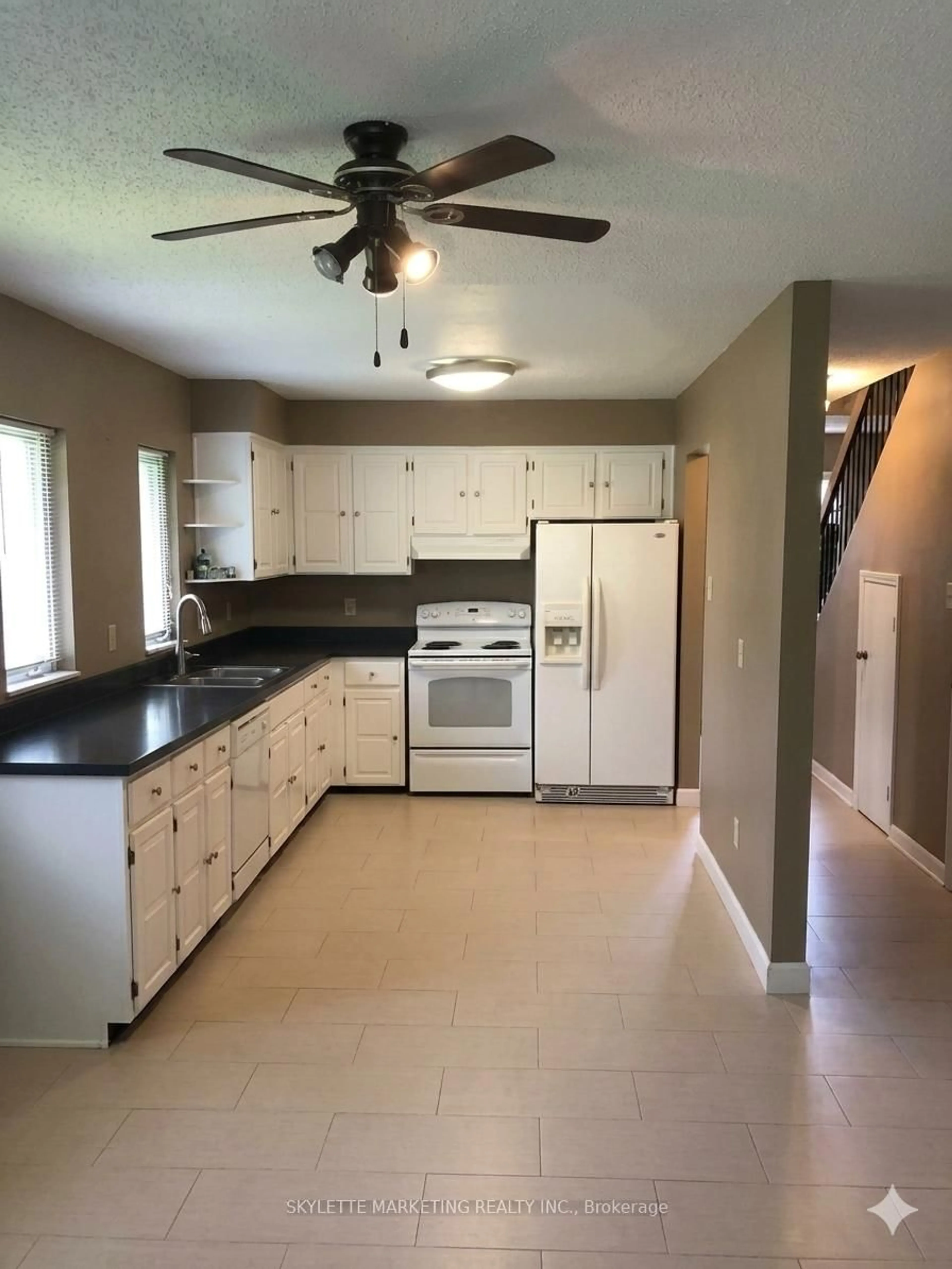 Unknown for 2 Paradise Blvd #24, Ramara Ontario L0K 1B0