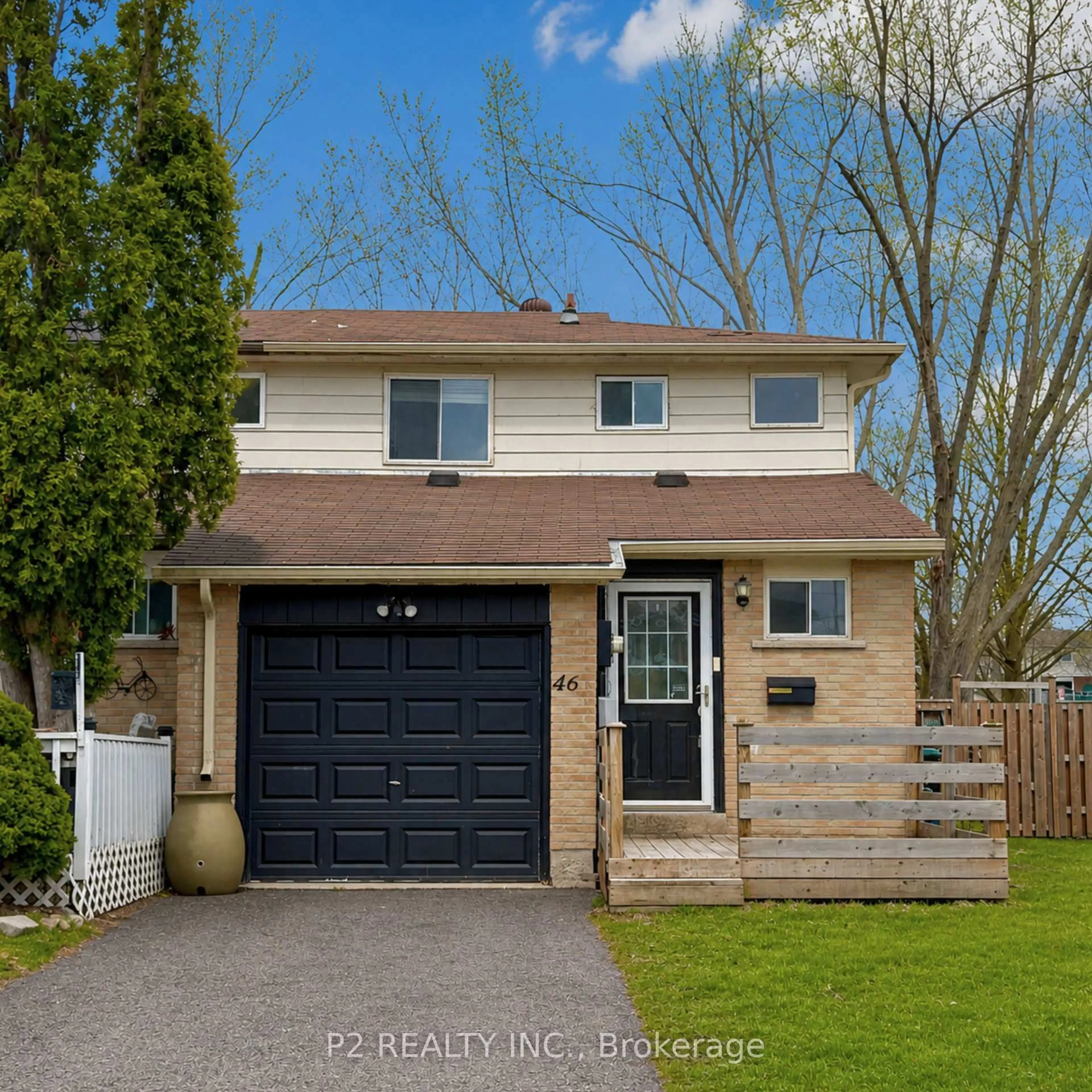 Home with brick exterior material, street for 46 Chaucer Cres, Barrie Ontario L4N 4T7