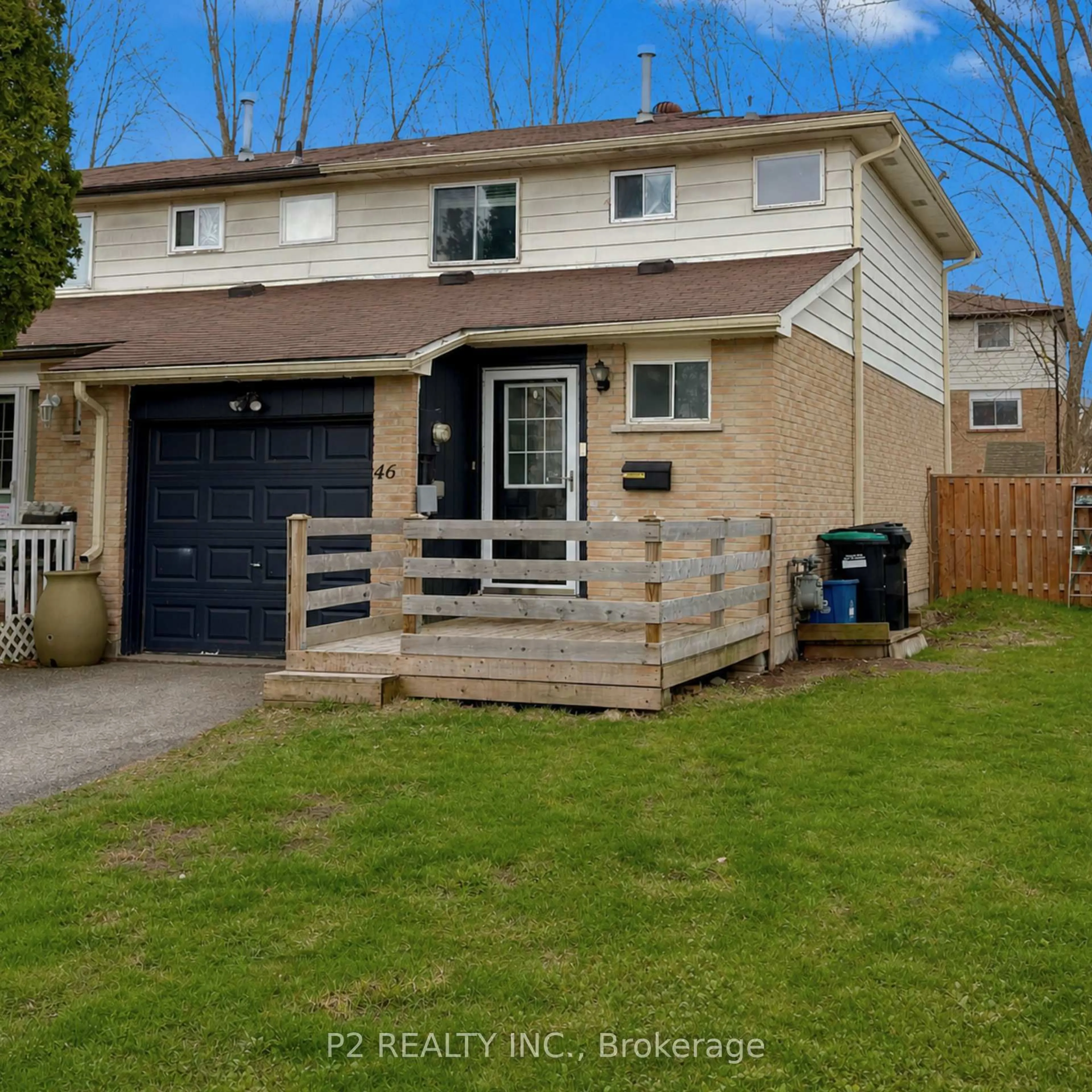 Home with vinyl exterior material, street for 46 Chaucer Cres, Barrie Ontario L4N 4T7