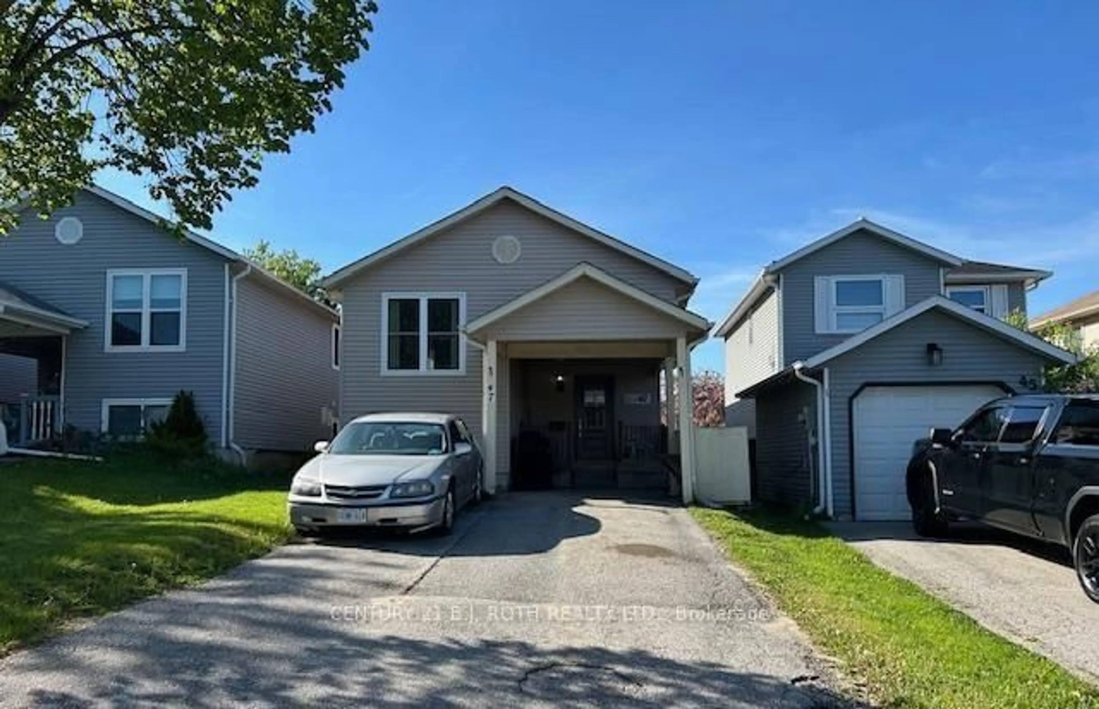 Home with vinyl exterior material, street for 47 D'ambrosio Dr, Barrie Ontario L4N 6V6
