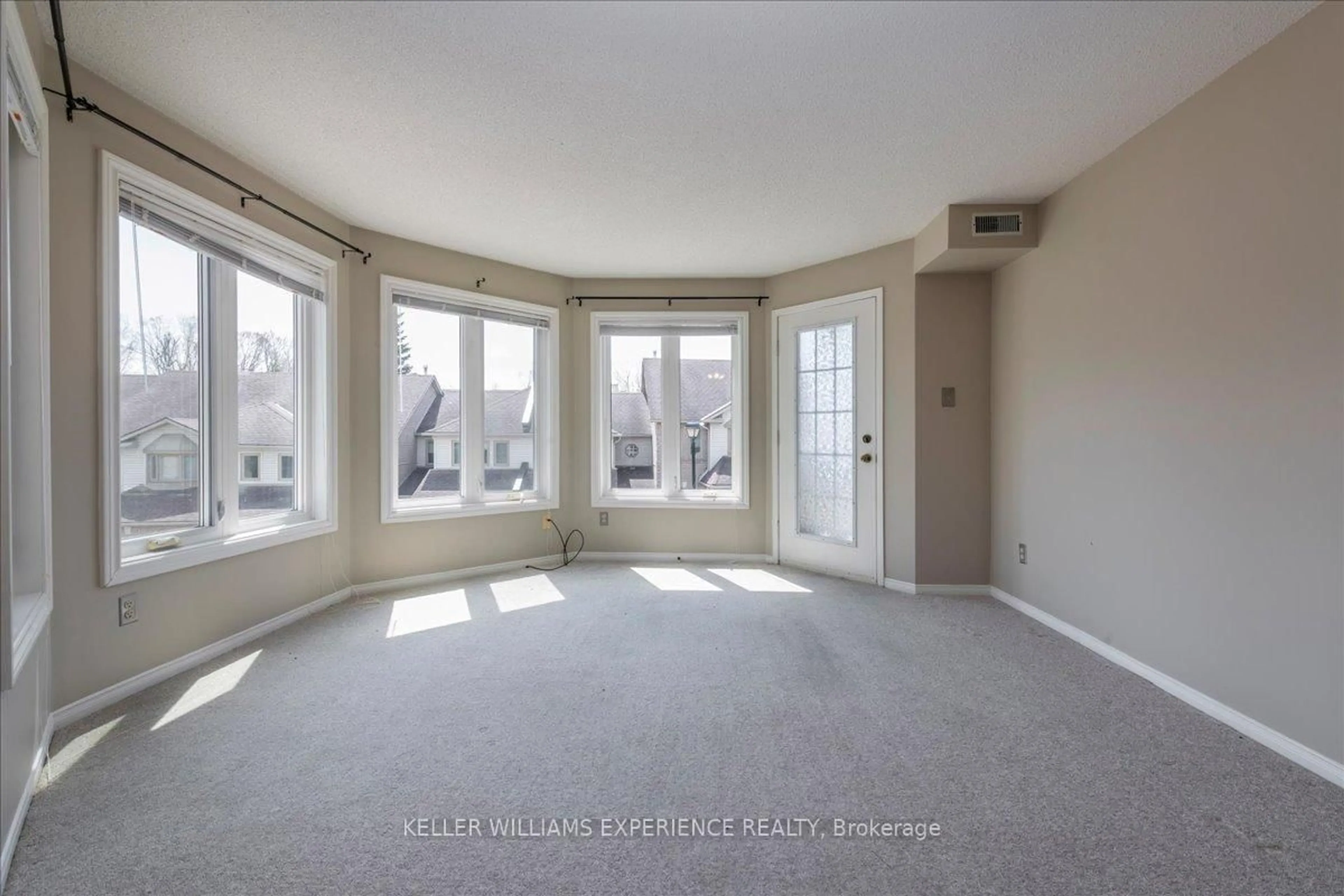 A pic of a room for 492 Laclie St #204, Orillia Ontario L3V 7V2